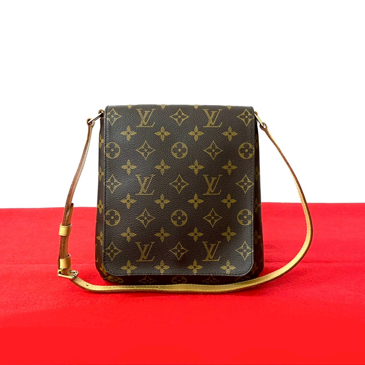 【尖んがり2倍】極 美品 LOUIS VUITTON ルイヴィトン ヴィンテージ ミュゼットサルサ モノグラム なめし革 本革 虚蝉 ショルダーバッグ 赤銅色 26454貨物輸送無料】【中古】