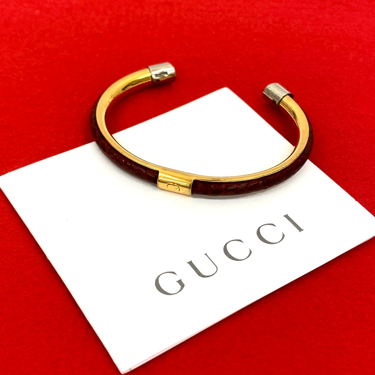 【GUCCI】 G刻印 レザー＆シルバー バングル ブレスレット　袋付 GUCCI】 G刻印 レザー＆シルバー バングル ブレスレット 袋付