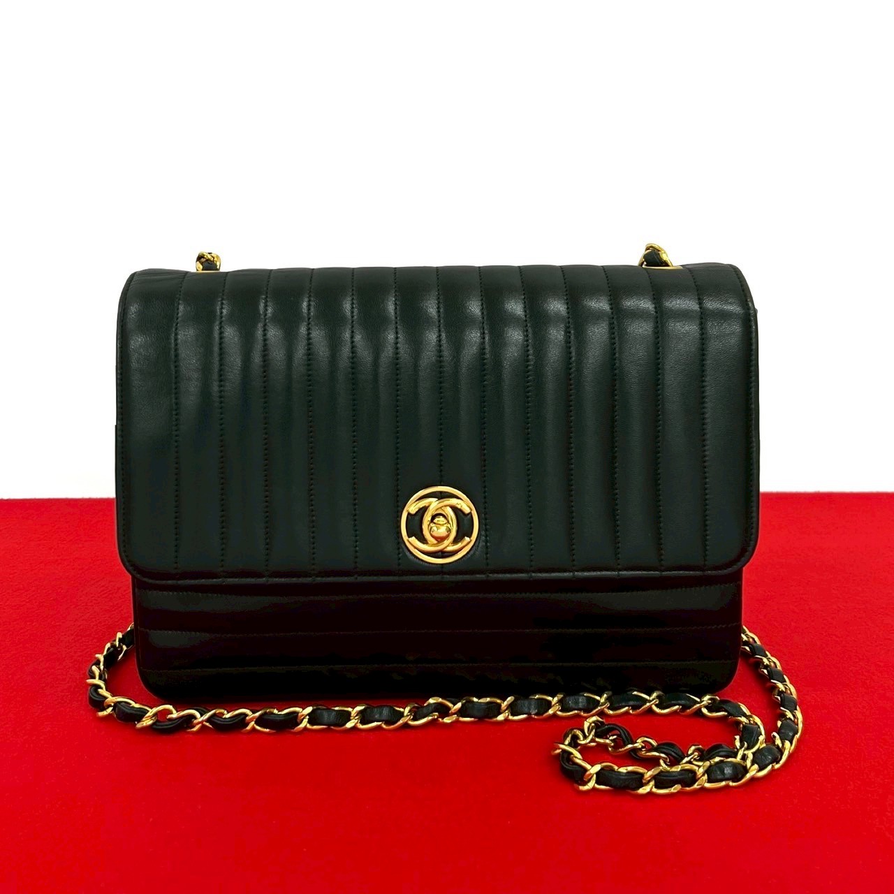 【尖んがり2倍】極 美品 消印有 CHANEL シャネル うしろ帯 ココマーク 曲がること鍵を掛ける 金具 子ヒツジ人はだ チェーン店 ショルダーバッグ 黒いこと 27747【貨物輸送無料】【中古】