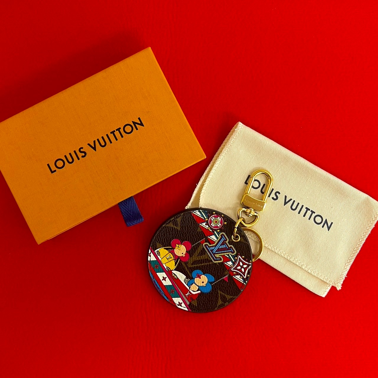 19079★1円スタート★本物★ヴィトン★LOUIS VUITTON★新同★ジッピーコインパース★小銭入れ★コインケース★ダミエ★レディース★ 部屋に飾りたいルイ・ヴィトンのアートな本 | GOETHE