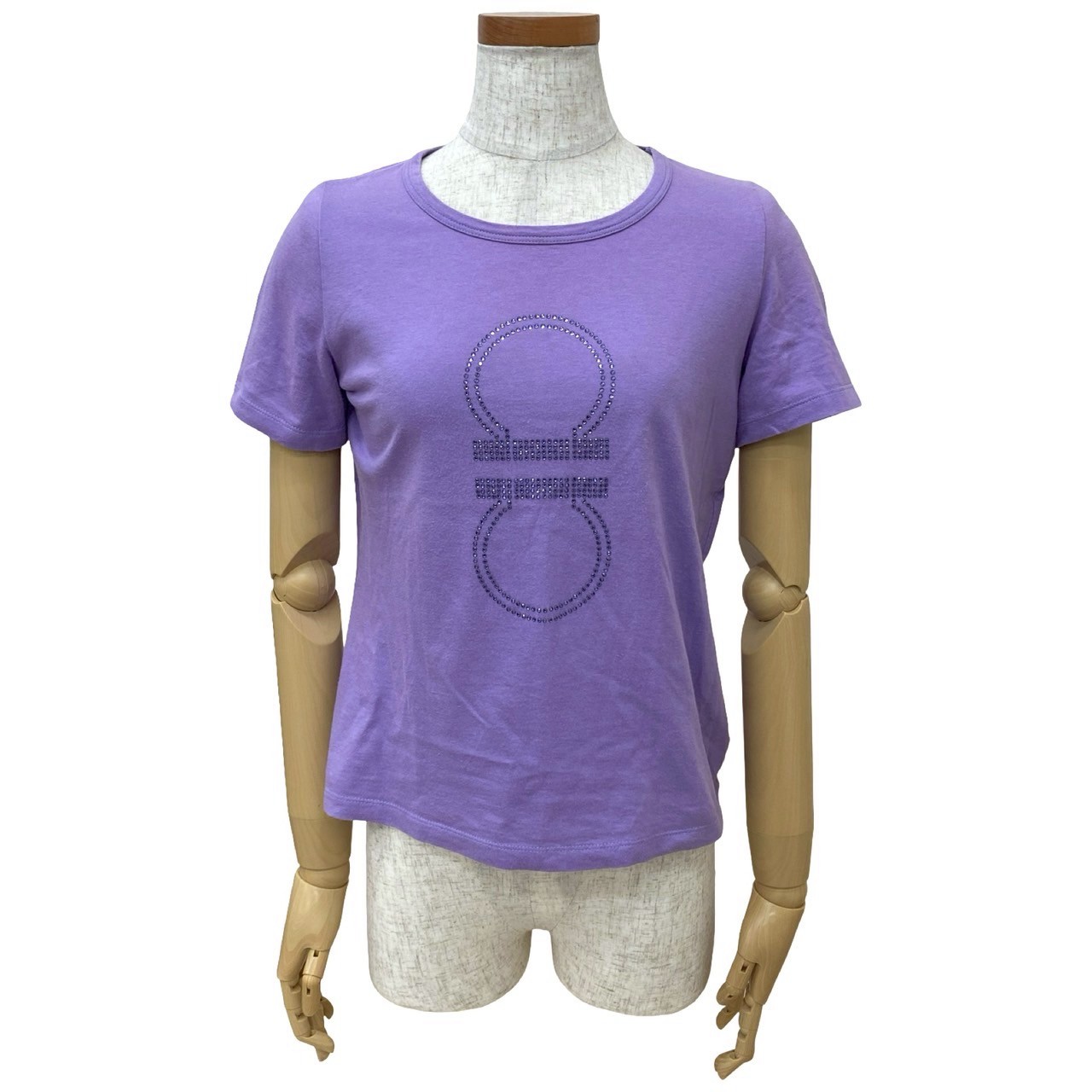 【ポイント2倍】極 美品 Salvatore Ferragamo サルヴァトーレフェラガモ ガンチーニ ビジュー コットン 半袖 Tシャツ XSサイズ レディース パープル 135-3【送料無料】【中古】|Trip Vintage