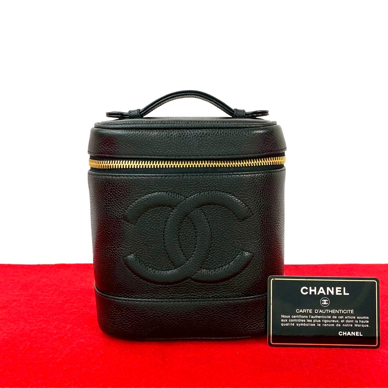 【ポイント2倍】極 美品 カード シール有 7番台 CHANEL シャネル ココマーク キャビアスキン レザー 本革 ハンドバッグ バニティバッグ ブラック 06526【送料無料】【中古】