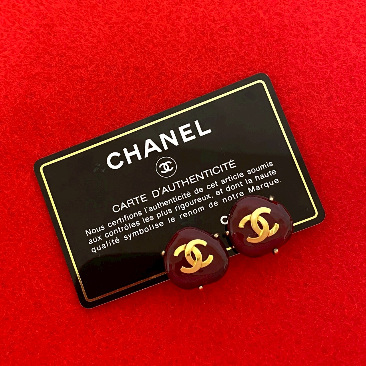 【ポイント2倍】極 美品 コメあり 97A CHANEL シャネル ココマーク モチーフ GP イヤリング イヤーカフ アクセサリー ゴールド レッド 68662【送料無料】【中古】|Trip Vintage
