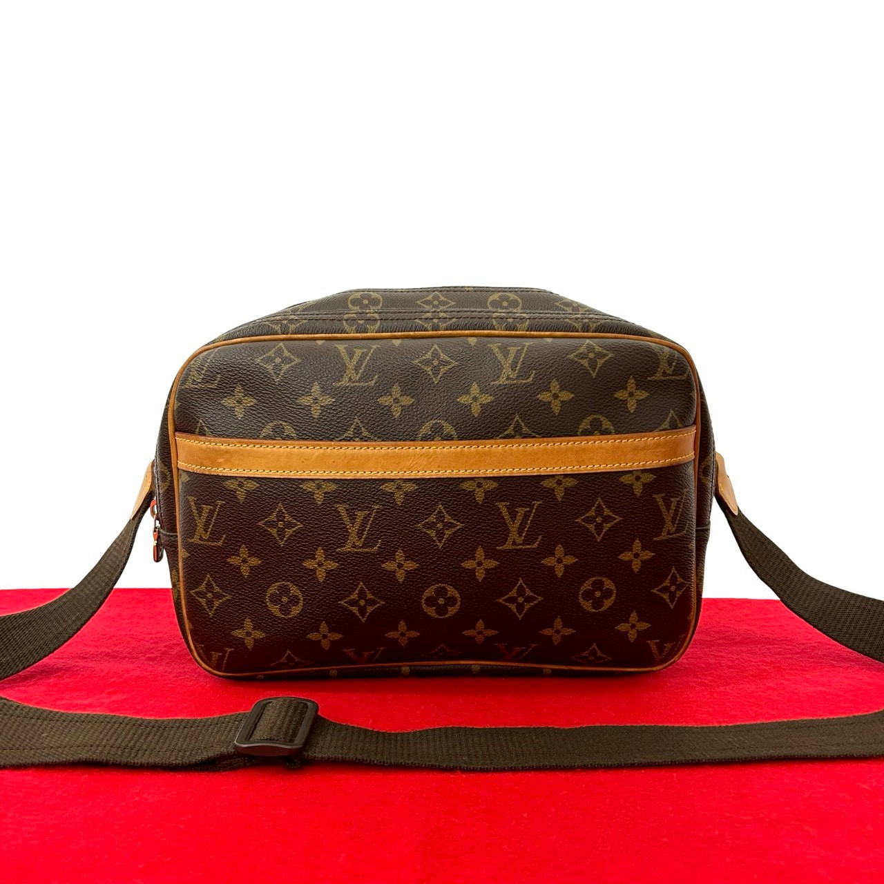 【尖んがり2倍】極 美品 LOUIS VUITTON ルイヴィトン ヴィンテージ 特派員 PM モノグラム なめし革 ショルダーバッグ ポシェット 赤銅色 28236【貨物輸送無料】【中古】