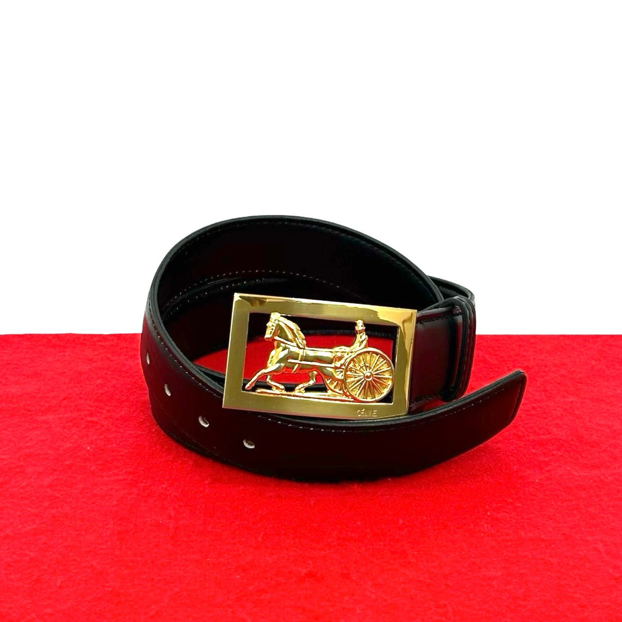 CELINE 革 ベルト ボルドー 朱色 ゴールド金具 イタリア製 ITALY CELINE 革 ベルト ボルドー 朱色 ゴールド金具 イタリア製 ITALY