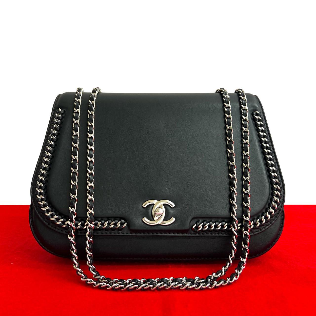 【尖んがり2倍】極 美品 消印有 23番台 CHANEL シャネル ココマーク なめし革 本革 折りかえし鍵を掛ける チェーン店 ショルダーバッグ ポシェット 黒いこと 711-8【貨物輸送無料】【中古】