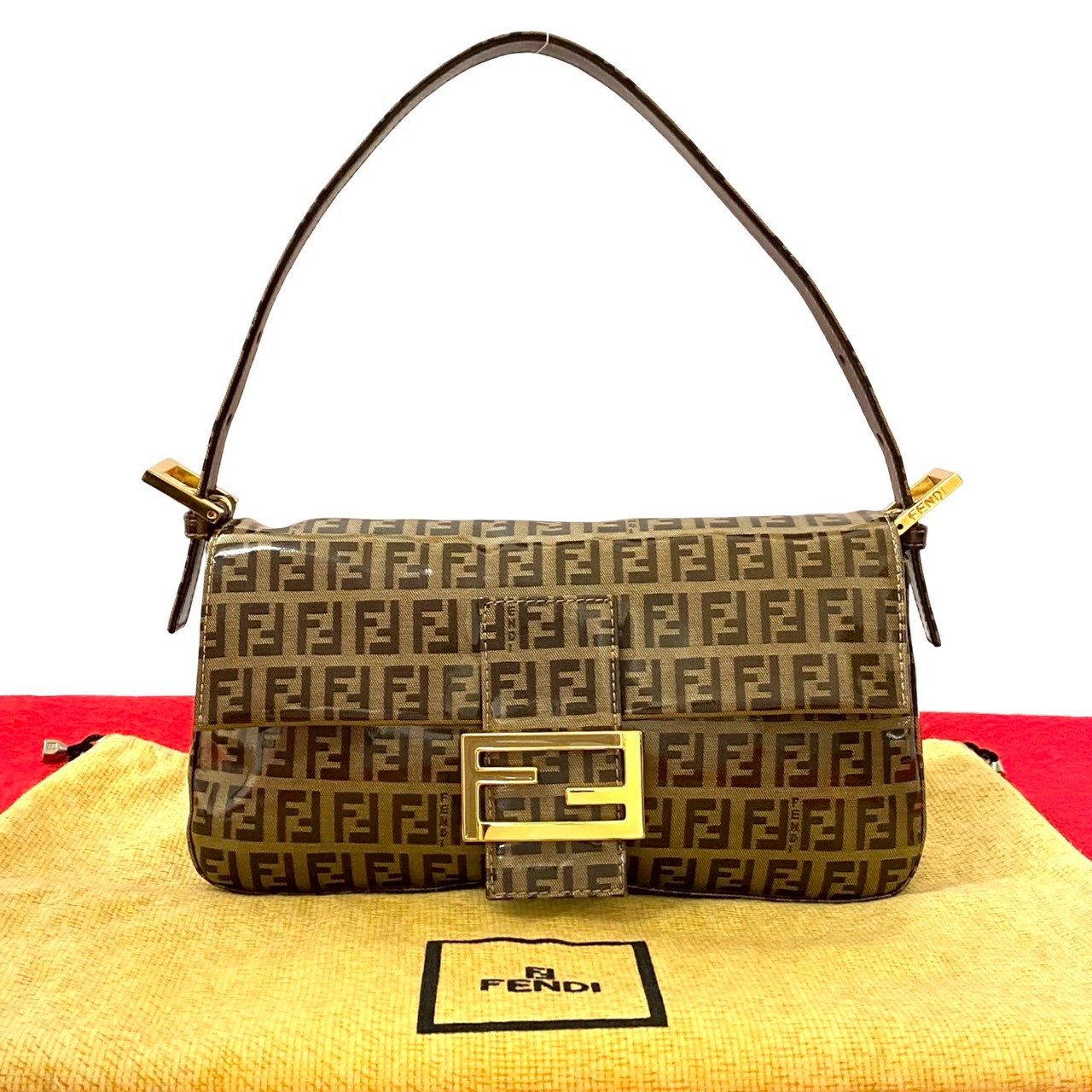 【ポイント2倍】極 美品 袋付 FENDI フェンディ マンマバケット ズッキーノ FF ロゴ 柄 パテントレザー ハンドバッグ ショルダーバッグ ブラウン 40441【送料無料】【中古】
