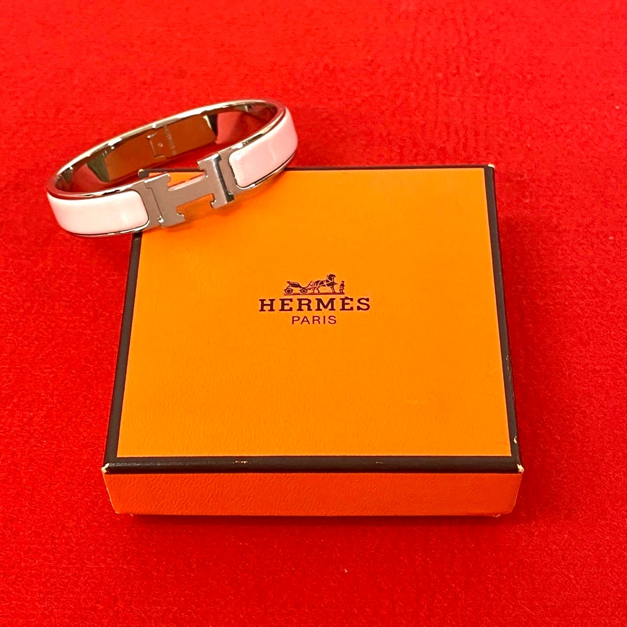 【ポイント2倍】極 美品 箱付き HERMES エルメス クリック クラック メタル バングル ブレスレット アクセサリー シルバー ローズカンダー j2431【送料無料】【中古】｜Trip Vintage