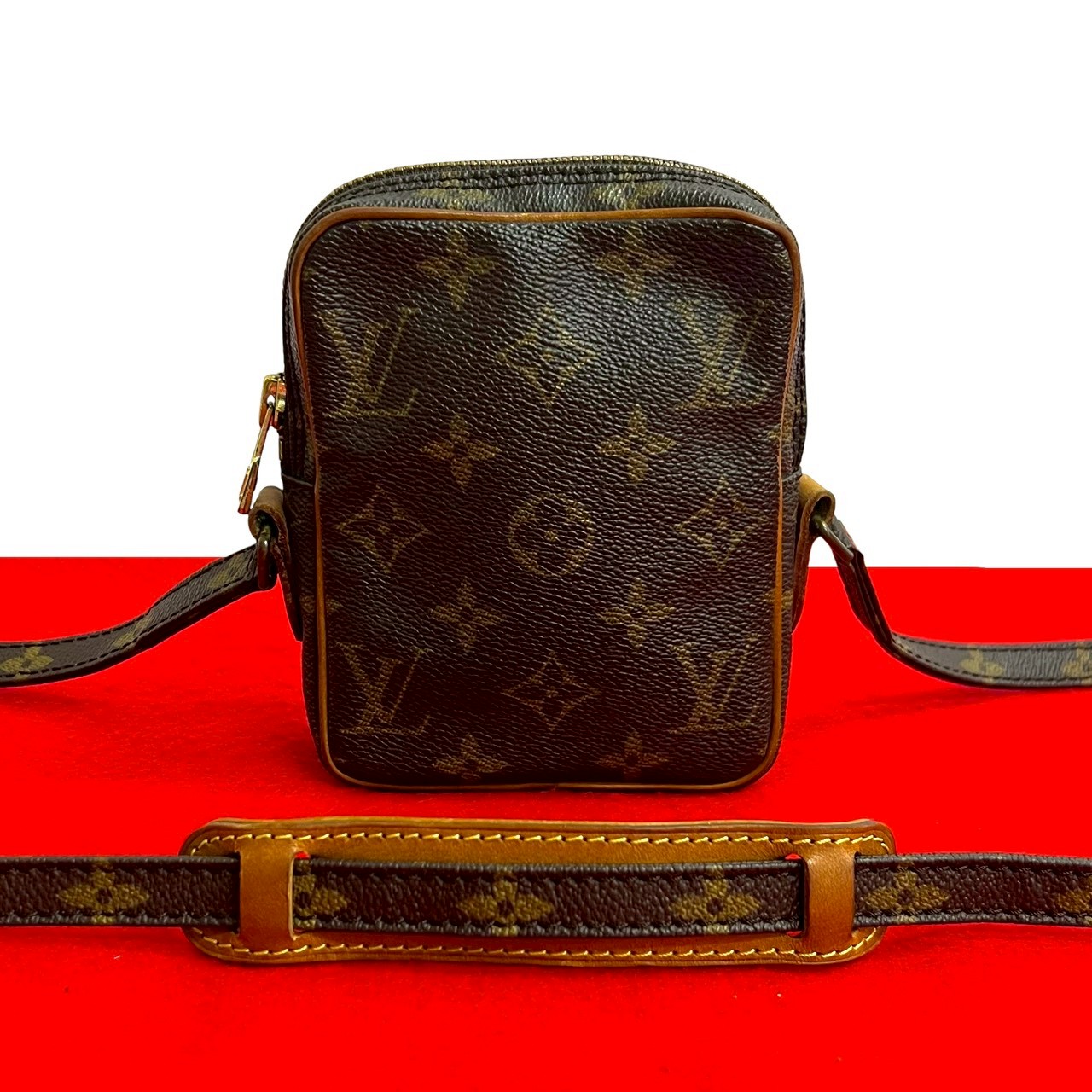 【ポイント2倍】極 美品 LOUIS VUITTON ルイヴィトン ヴィンテージ ミニ ダヌーブ モノグラム レザー 本革 ショルダーバッグ ポシェット ブラウン 56631【送料無料】【中古】｜Trip Vintage