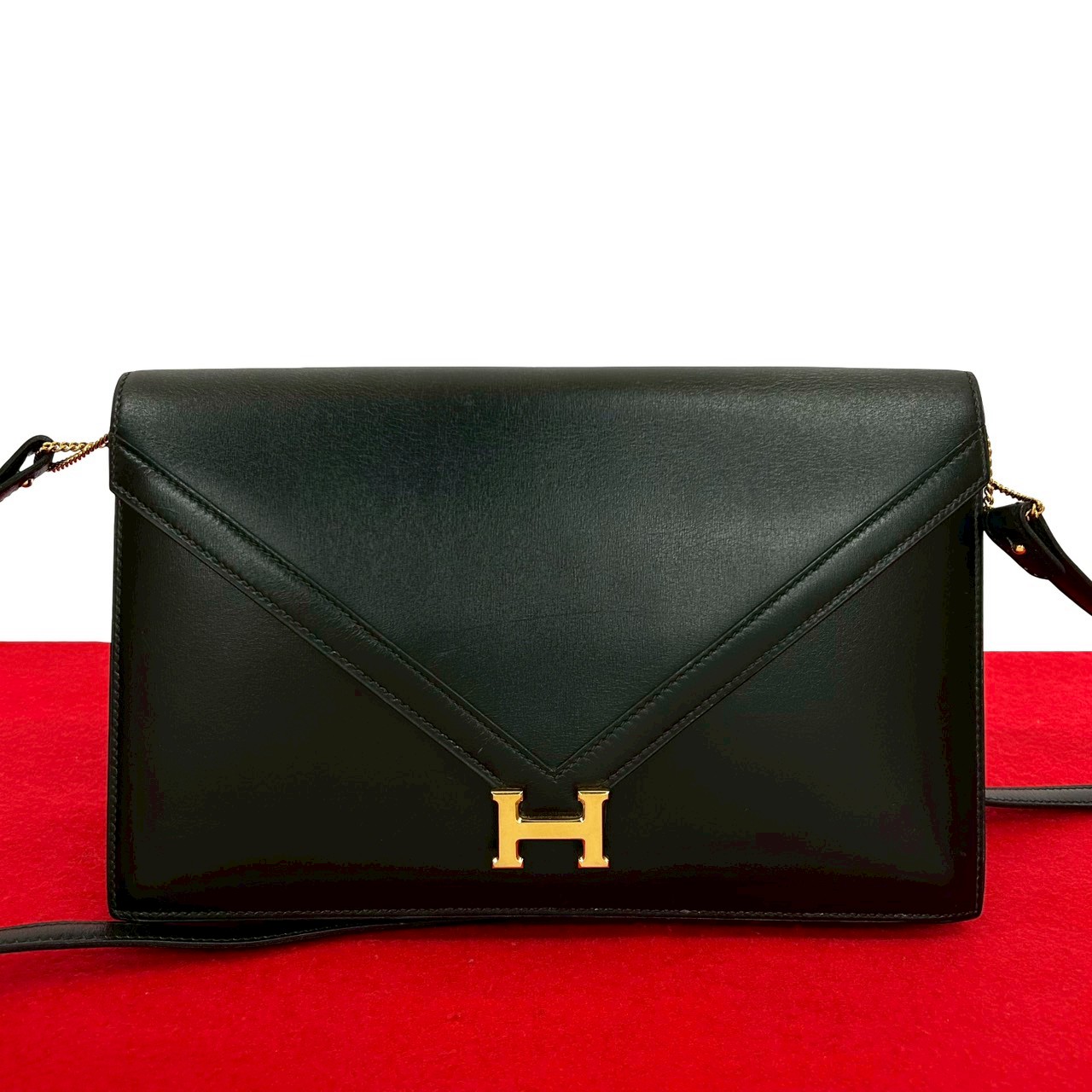 【尖んがり2倍】極 美品 ○O 目じるし HERMES エルメス ヴィンテージ リディ ボックスカーフ なめし革 本革 虚蝉 ショルダーバッグ ポシェット 黒いこと 黒 g97-4【貨物輸送無料】【中古】