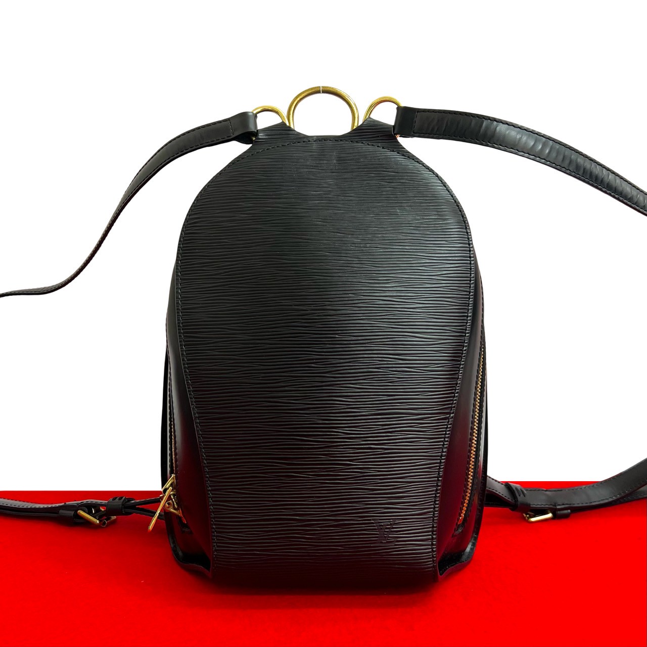 【尖んがり2倍】極 美品 LOUIS VUITTON ルイヴィトン ヴィンテージ マビヨン エピ なめし革 本革 背嚢 デイパック うしろ側容器に並べる ノワール 435-9【貨物輸送無料】【中古】