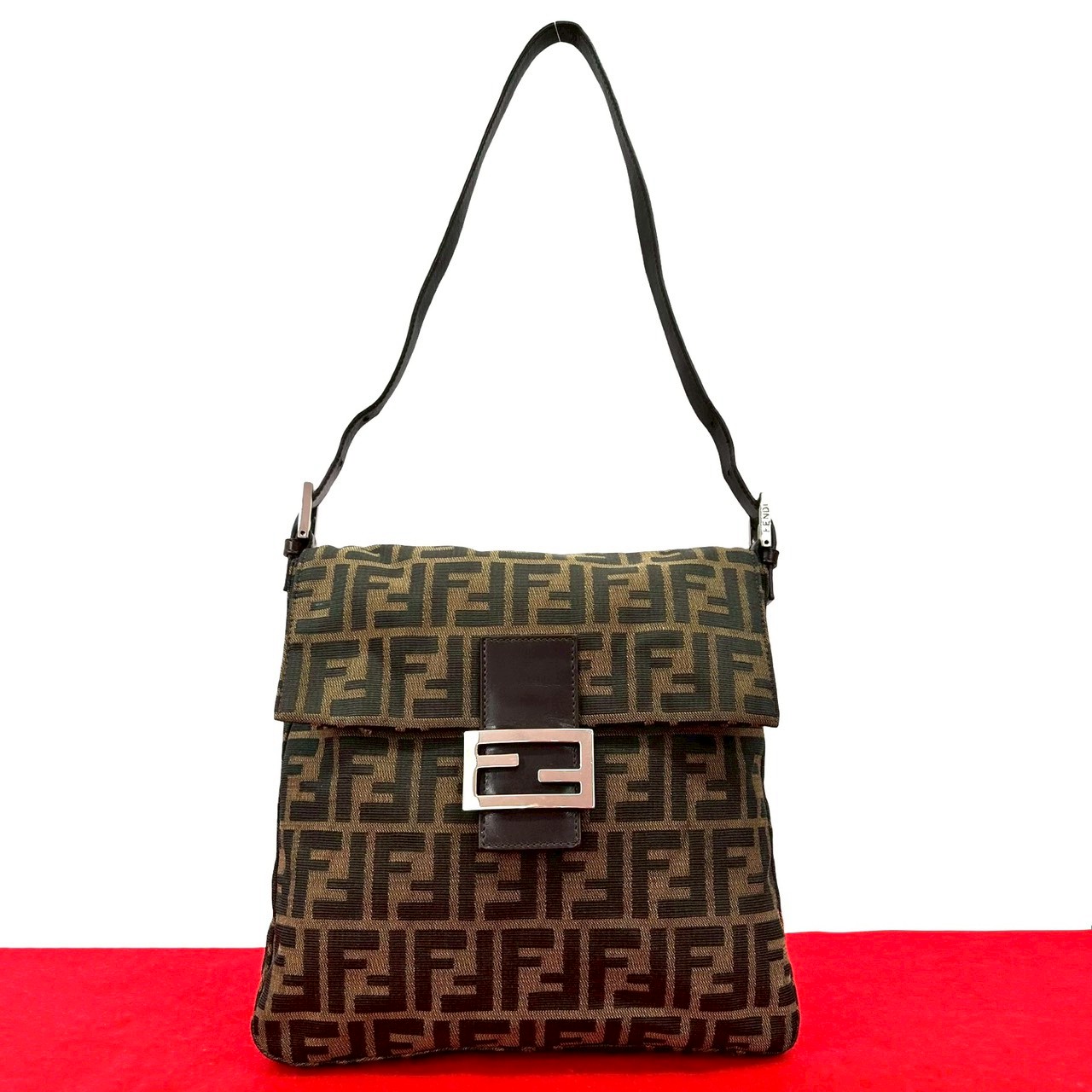 【ポイント2倍】極 美品 FENDI フェンディ マンマバケット ズッカ FF 柄 ロゴ キャンバス レザー セミ ワン ショルダーバッグ ハンドバッグ ブラウン 09-10【送料無料】【中古】