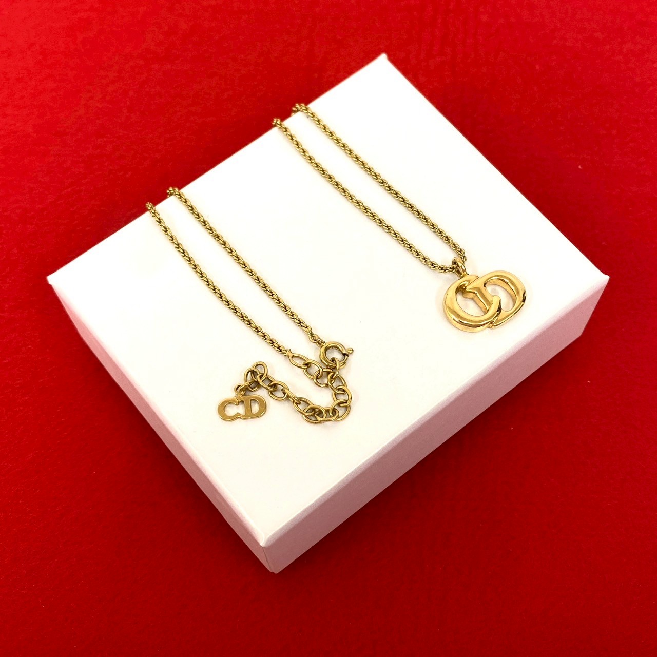 【ポイント2倍】極 美品 Christian Dior クリスチャンディオール ヴィンテージ CD ロゴ GP ネックレス ペンダント チョーカー アクセサリー ゴールド 74784【送料無料】【中古】｜Trip Vintage