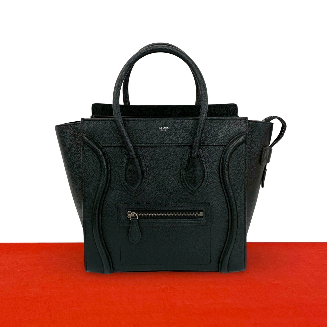 【尖んがり2倍】極 美品 滅多にない品 CELINE セリーヌ ラゲージ マイクロ ショッパー ロゴタイプ なめし革 本革 ハンドバック ミニ トートバッグ 黒いこと 黒 26657【貨物輸送無料】【中古】