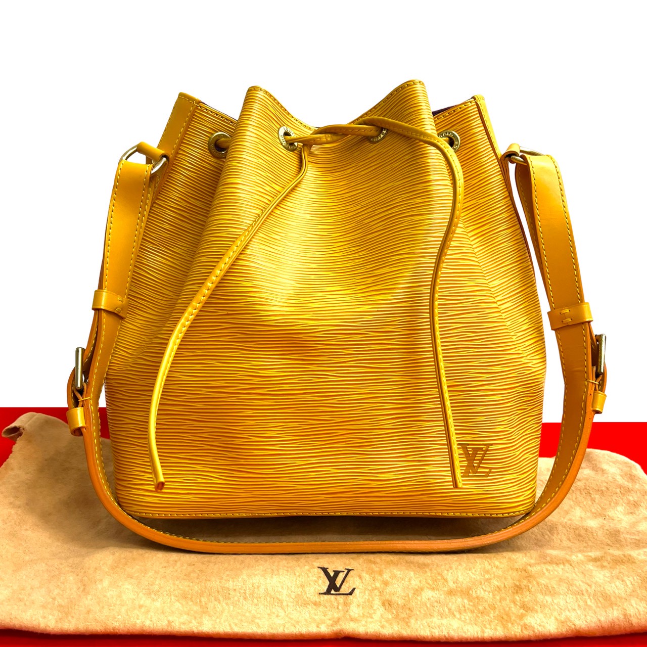 【ポイント2倍】極 美品 保存袋付 LOUIS VUITTON ルイヴィトン プチノエ エピ レザー セミ ショルダーバッグ トートバッグ タッシリイエロー 42751【送料無料】【中古】