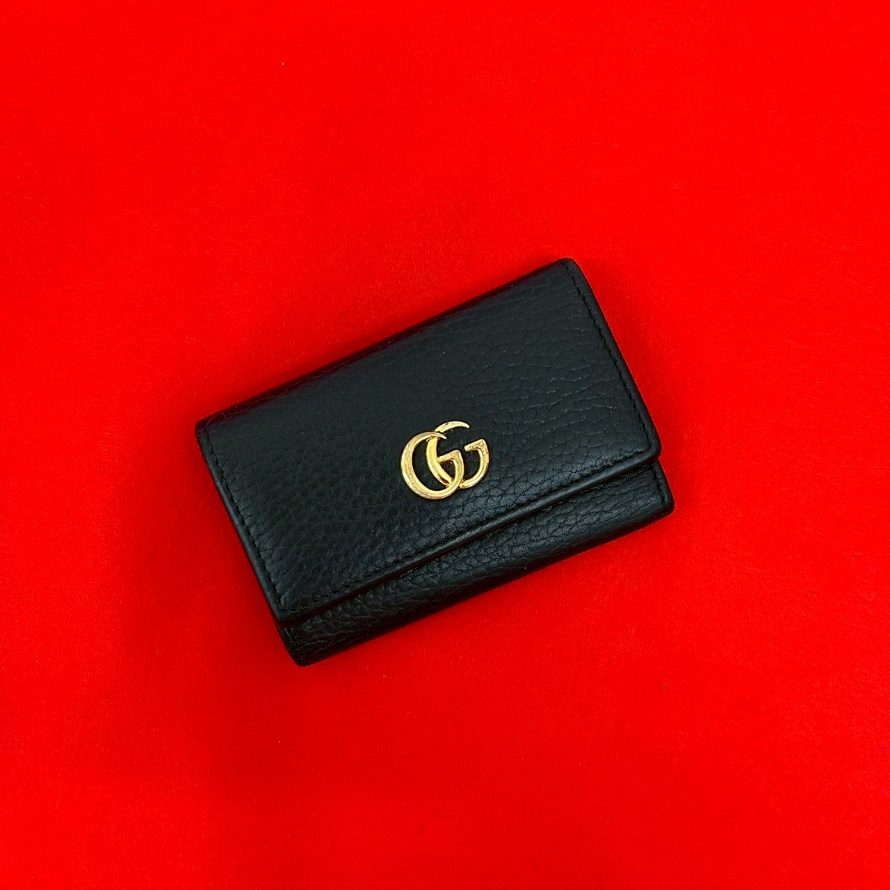 【ポイント2倍】極 美品 希少品 GUCCI グッチ GGマーモント ロゴ 金具 レザー 本革 三つ折り キーケース キーカバー キーリング ブラック 黒 42623【送料無料】【中古】