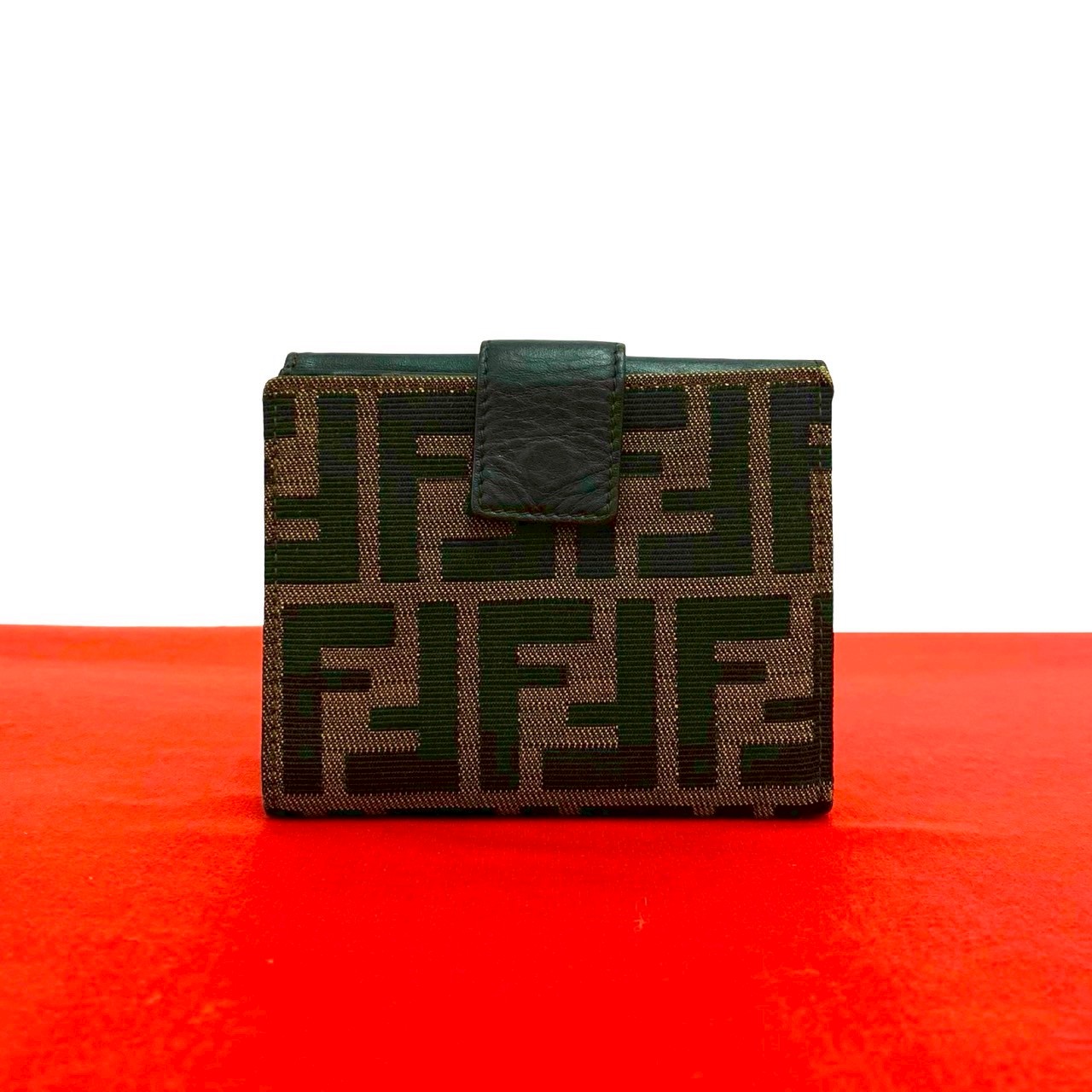 【ポイント2倍】極 美品 FENDI フェンディ ズッカ FF 柄 キャンバス レザー 本革 二つ折り財布 ミニ ウォレット カードケース ブラウン ブラック 25401【送料無料】【中古】
