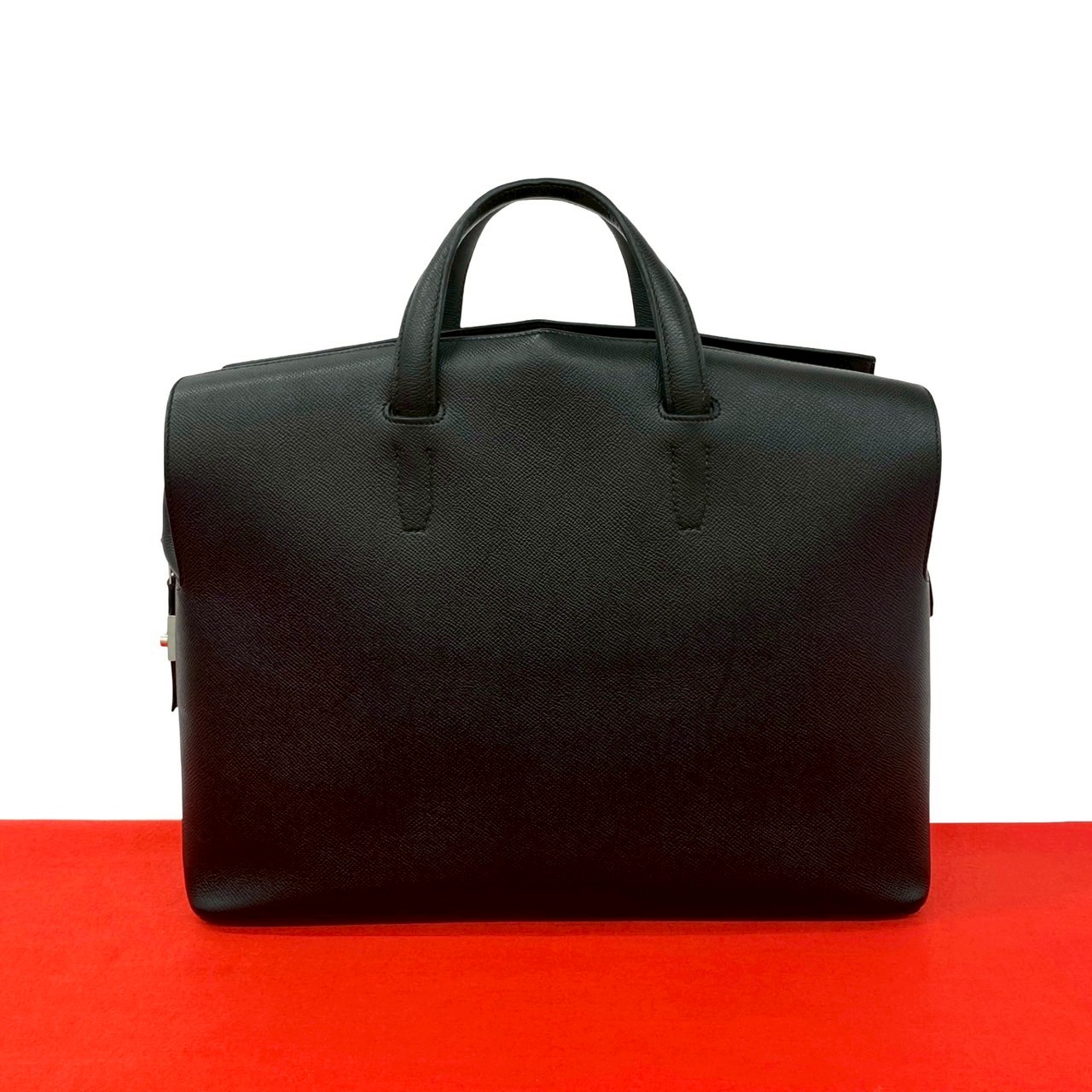 【尖んがり2倍】極 美品 X 目じるし HERMES エルメス シティ大広間 38 ヴォーエプソン なめし革 本革 商行為御徒面子 ブリーフ容れもの 黒いこと 黒 41265 【貨物輸送無料】【中古】