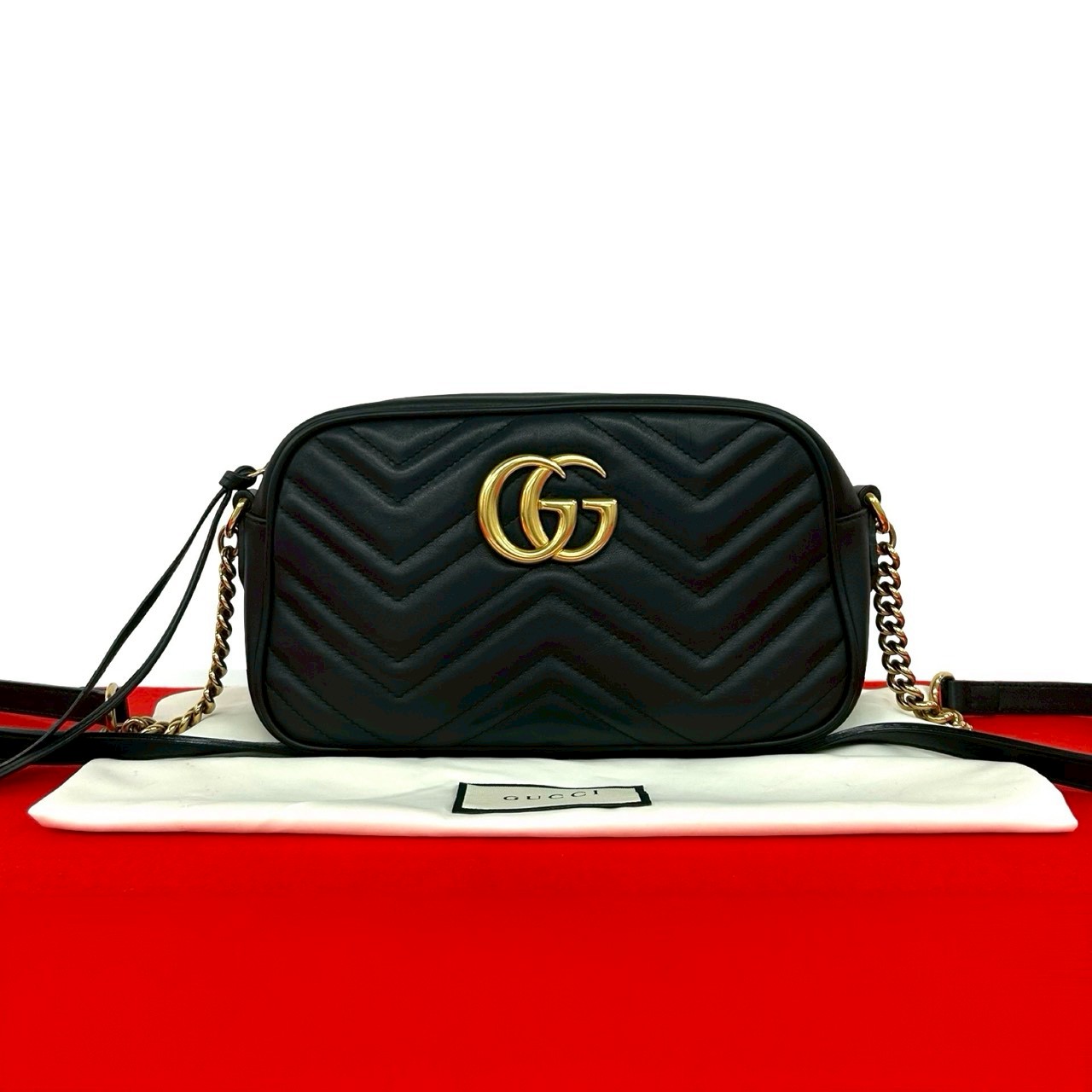 【尖んがり2倍】極 美品 保護すること袋付 GUCCI グッチ GGマーモント スモール ロゴタイプ 金具 キルティング なめし革 本革 ショルダーバッグ 黒いこと 黒 31429【貨物輸送無料】【中古】