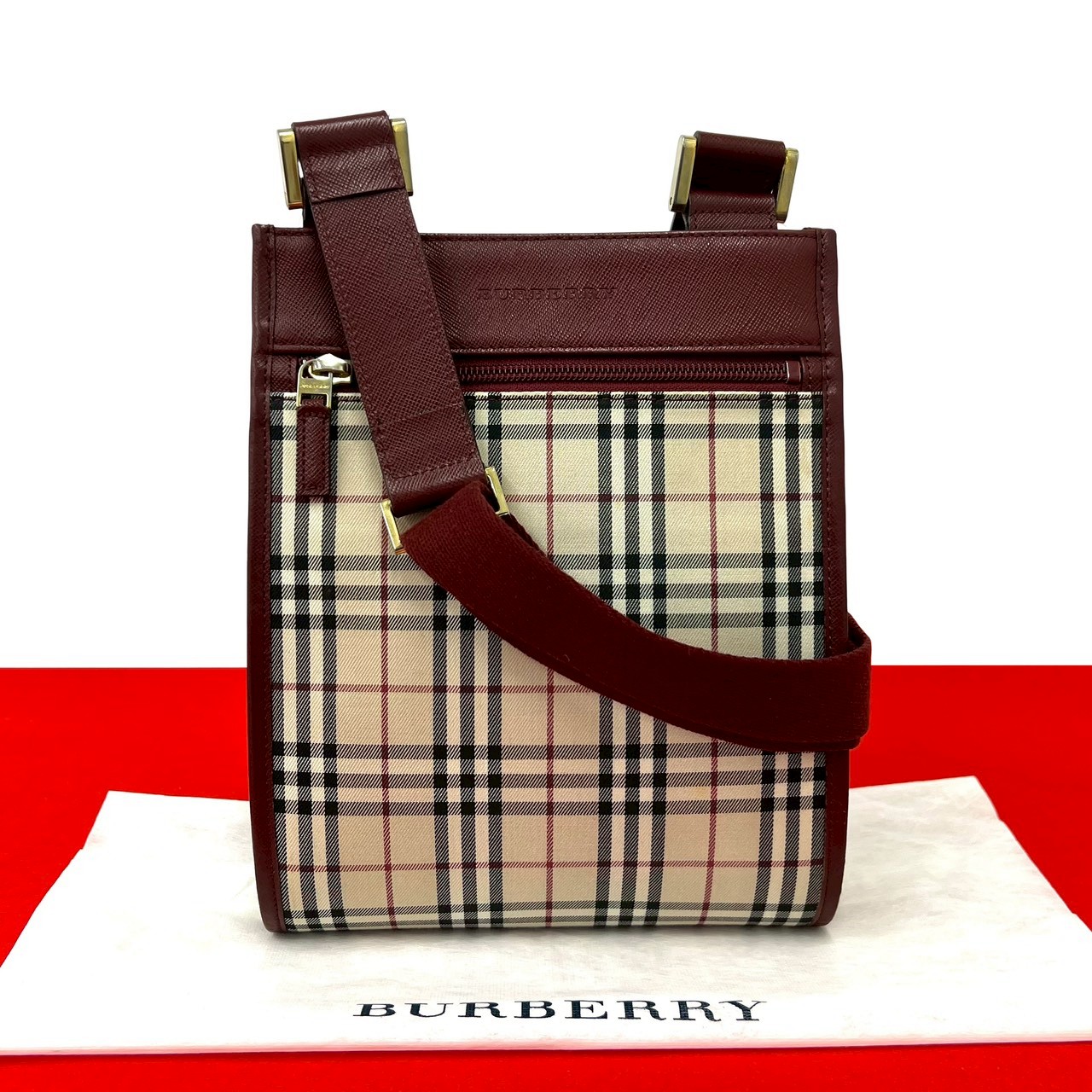 【ポイント2倍】極 美品 BURBERRY バーバリー ノバチェック 柄 キャンバス レザー 本革 ミニ ショルダーバッグ ポシェット サコッシュ レッド 25401【送料無料】【中古】