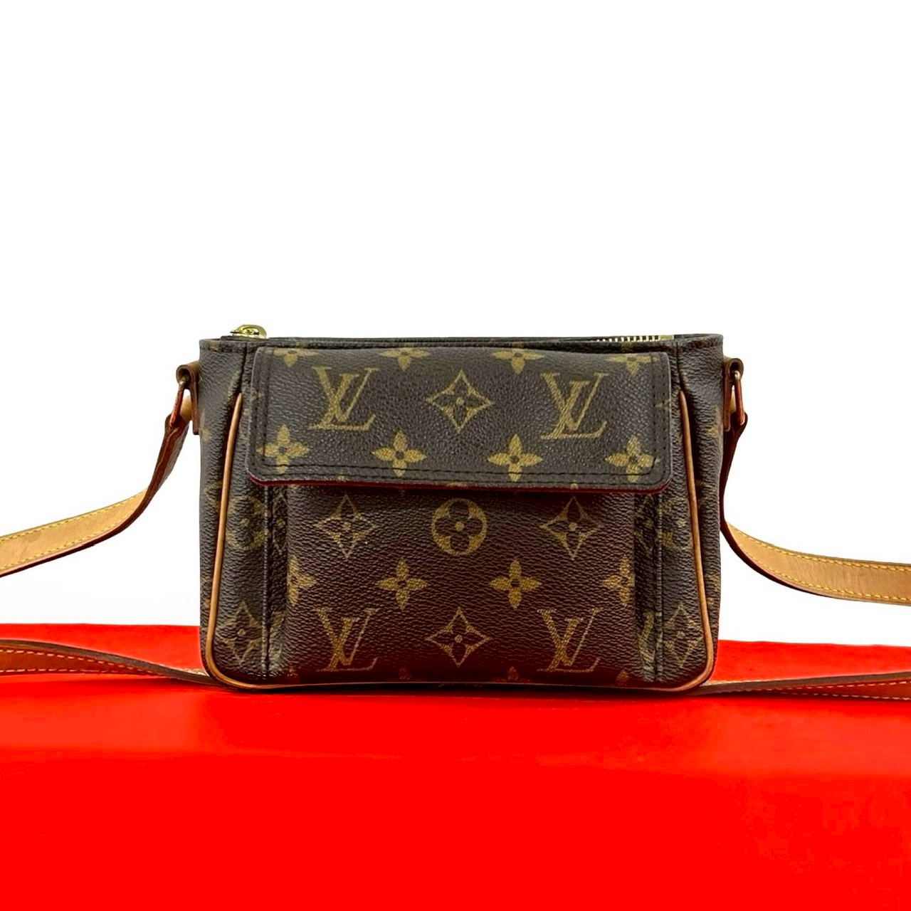 【尖んがり2倍】極 美品 LOUIS VUITTON ルイヴィトン ヴィンテージ ヴィバシテ PM モノグラム なめし革 本革 ショルダーバッグ ポシェット 赤銅色 18090【貨物輸送無料】【中古】