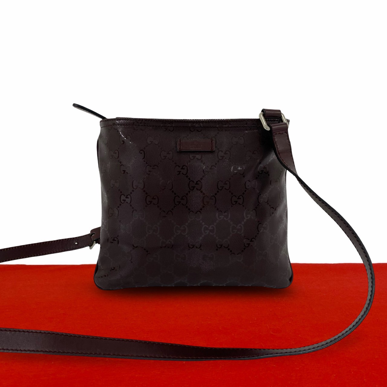 【尖んがり2倍】極 美品 滅多に無い品 GUCCI グッチ GGインプリメ ロゴタイプ 総柄 なめし革 ミニ ショルダーバッグ ポシェット サコッシュ ボルドーワイン ぶどう酒赤いこと 64758【貨物輸送無料】【中古】