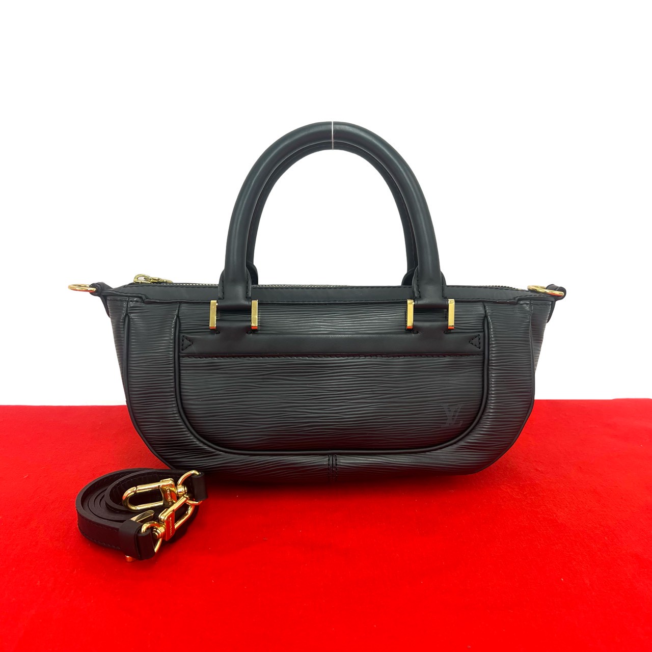 【尖んがり2倍】極 美品 LOUIS VUITTON ルイヴィトン ヴィンテージ ダヌーラ PM エピ なめし革 本革 2way ショルダーバッグ ハンドバック ノワール 60617【貨物輸送無料】【中古】