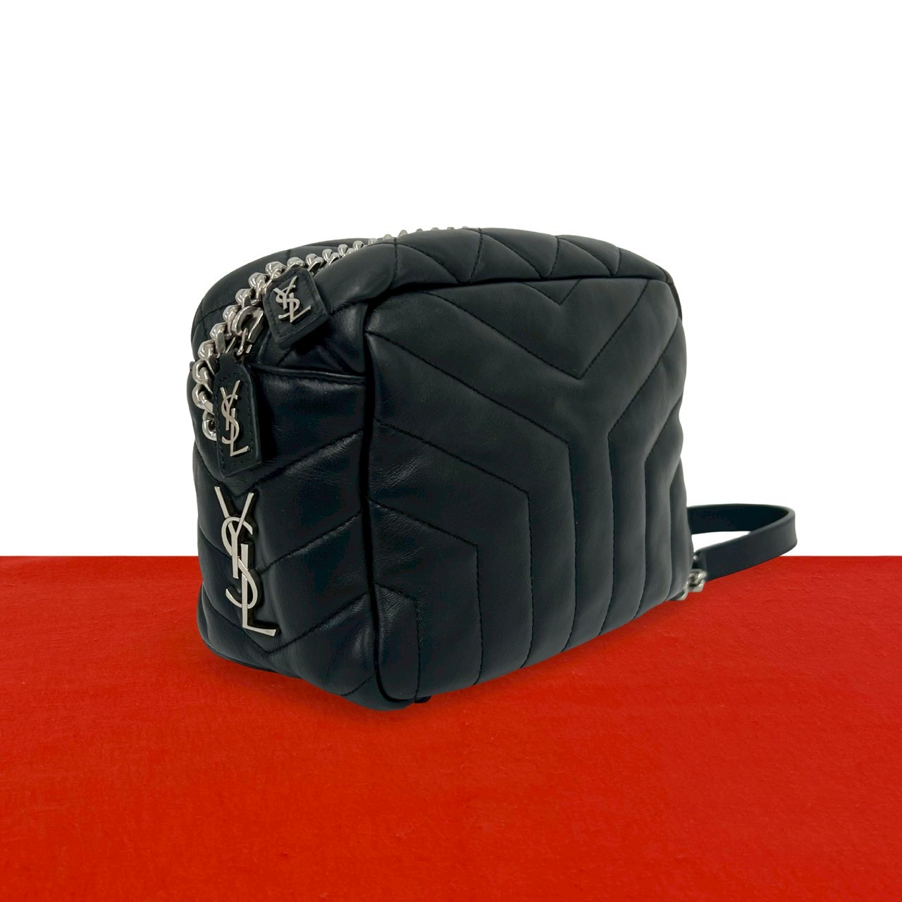 【尖んがり2倍】極 美品 SAINT LAURENT PARIS サンローランパリ ルル原油生産 キルティング なめし革 本革 チェーン店 ショルダーバッグ 黒いこと 95612【貨物輸送無料】【中古】