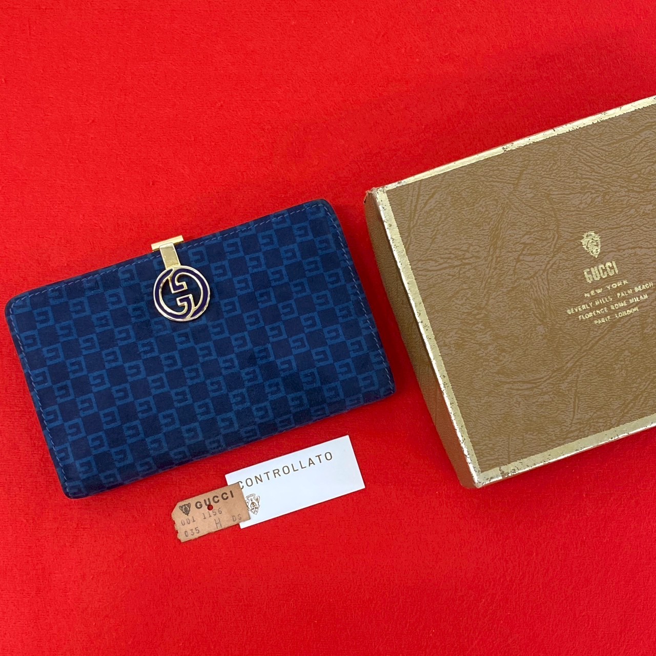 【尖んがり2倍】極 美品 箱付き添い人 GUCCI グッチ 年寄りのグッチ ヴィンテージ GG ロゴタイプ スウェード なめし革 二つ折り 札入れ ウォレット 米国海軍 17330【貨物輸送無料】【中古】