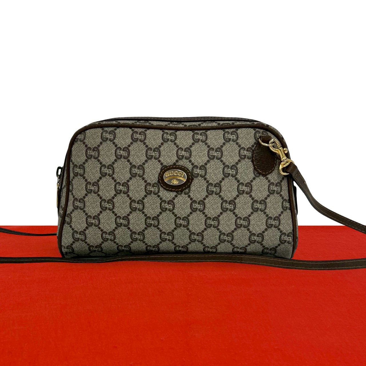 【尖んがり2倍】極 美品 GUCCI グッチ 年寄りのグッチ グッチ足し加える ロゴタイプ 柄 金具 なめし革 本革 ミニ ショルダーバッグ ポシェット 赤銅色 85335 【貨物輸送無料】【中古】