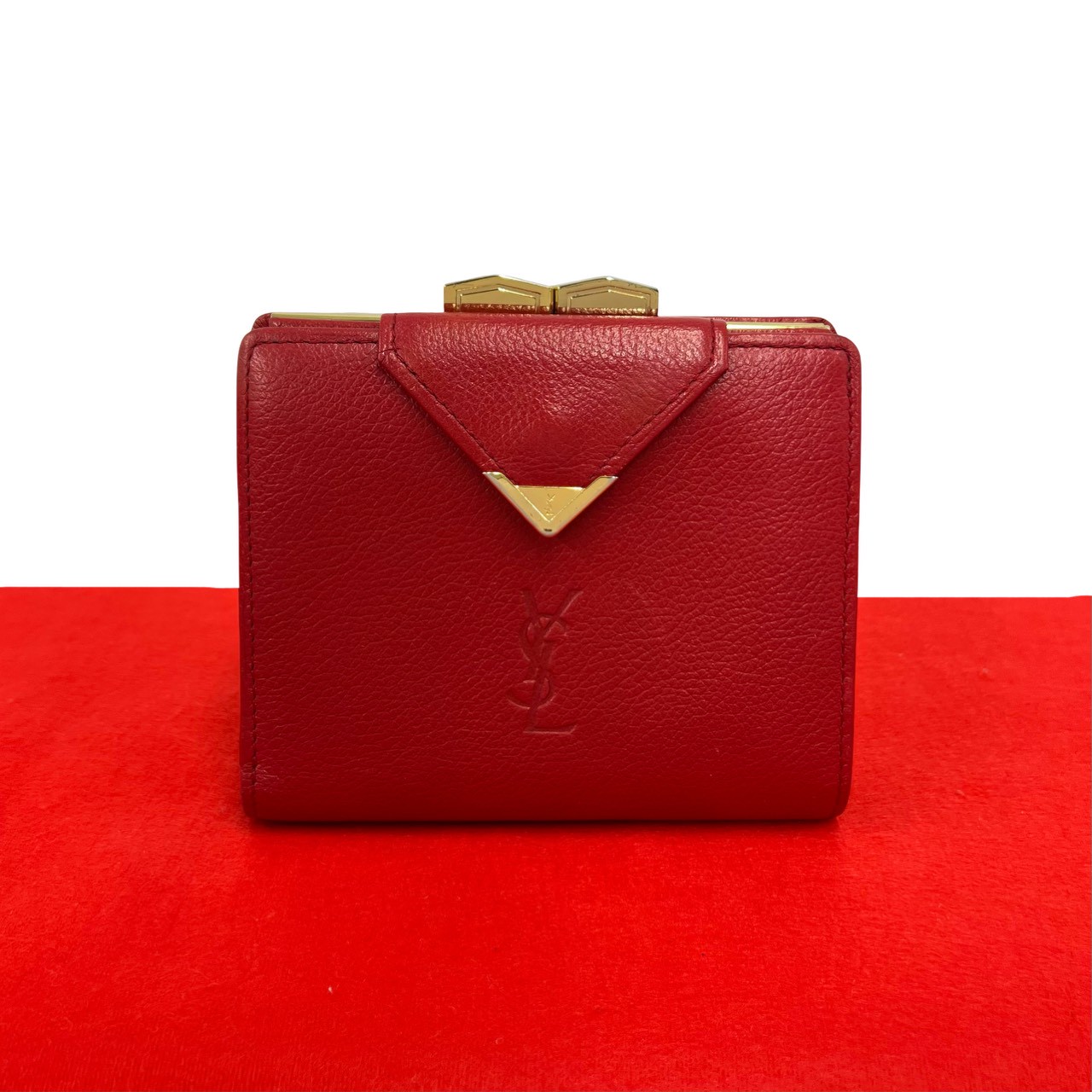 【尖んがり2倍】極 美品 YVES SAINT LAURENT イヴ・サンローラン ヴィンテージ YSL ロゴタイプ なめし革 本革 金入れ 二つ折り 金入れ ウォレット 赤いこと 281-3【貨物輸送無料】【中古】