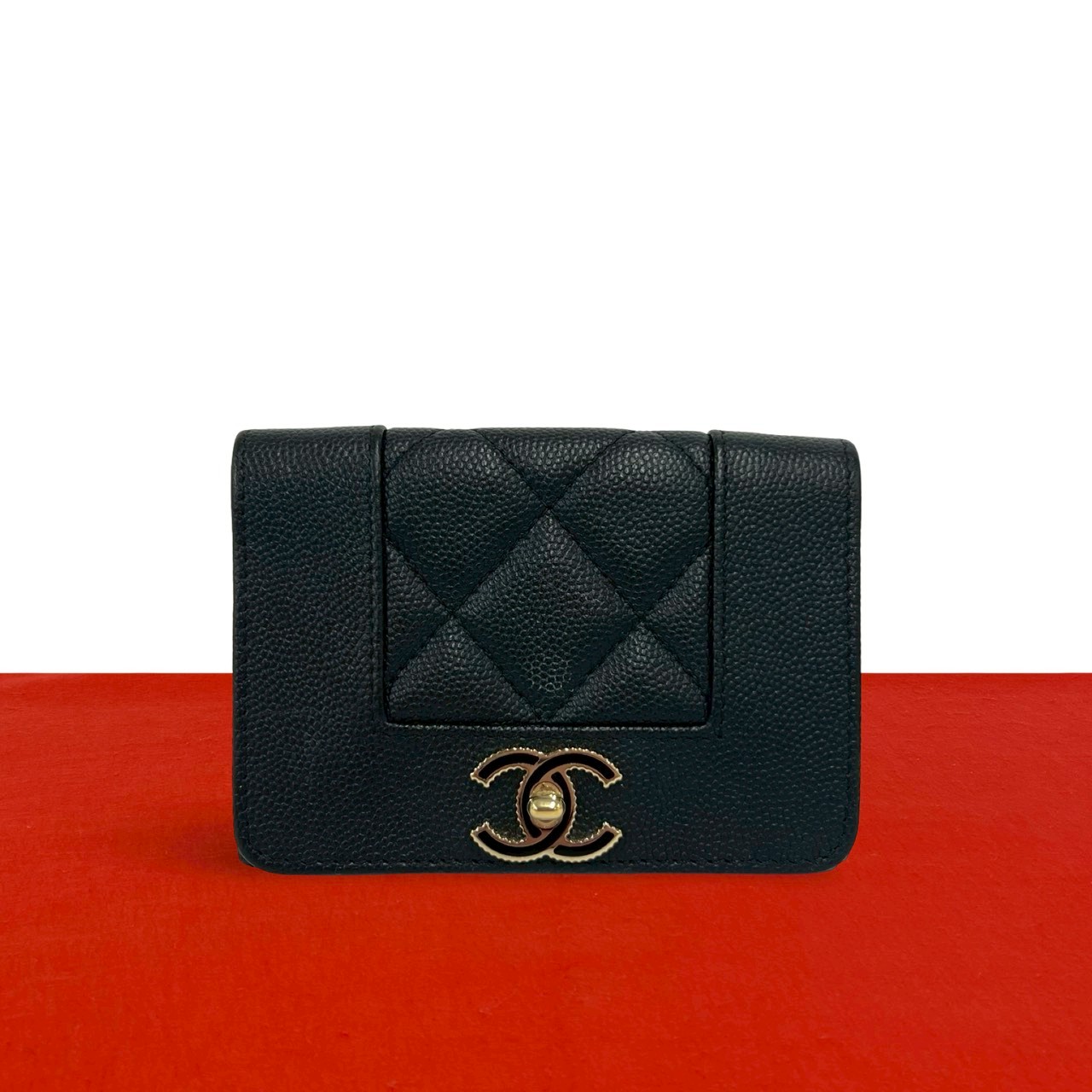 【尖んがり2倍】ほぼ未当て嵌める 消印有 30番台 CHANEL シャネル お嬢さん ココマーク キャビアひと肌 三つ折り 金入れ ミニ ウォレット 黒いこと 48830【貨物輸送無料】【中古】