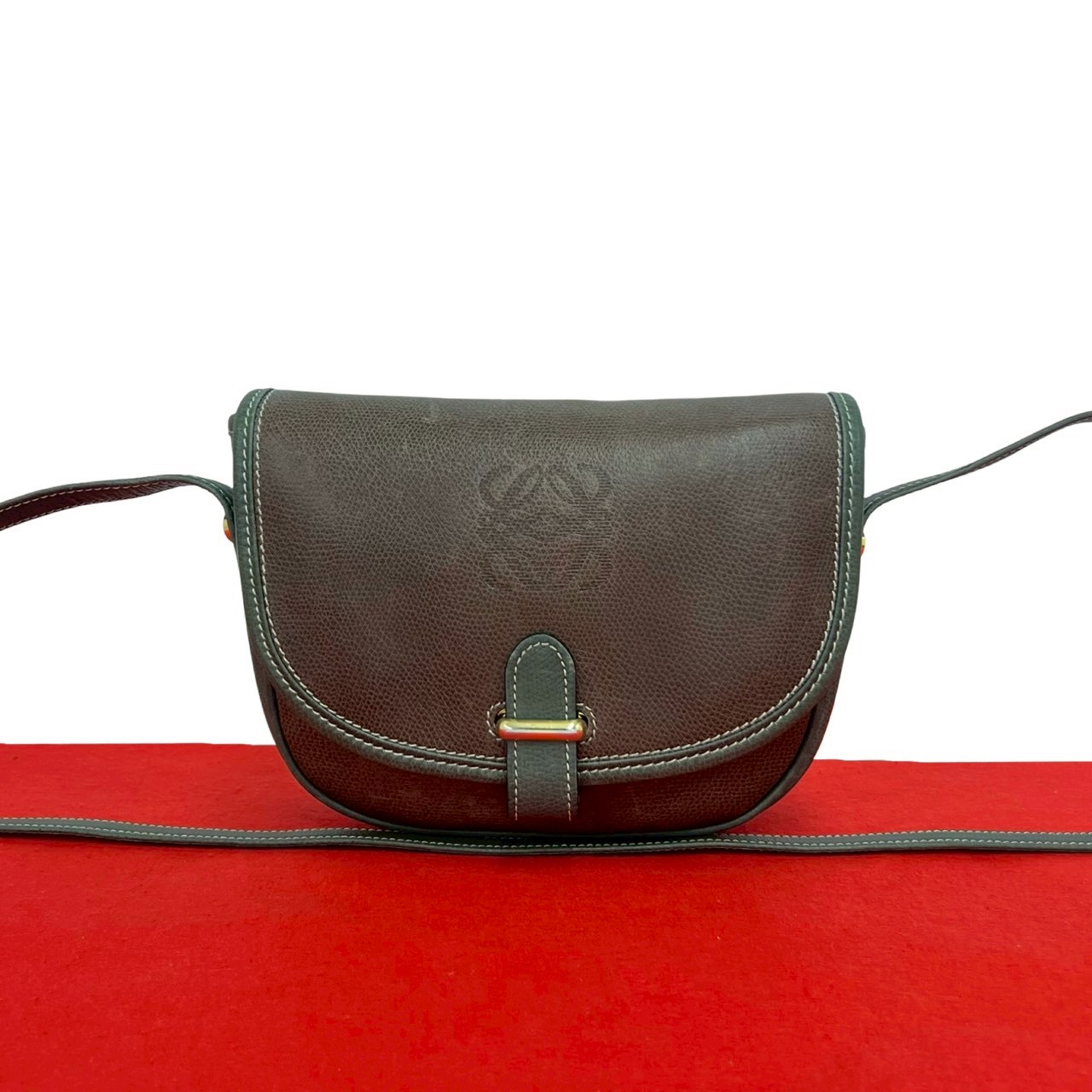 【尖んがり2倍】極 美品 LOEWE ロエベ ヴィンテージ アナ瓦 ロゴタイプ なめし革 本革 ミニ ショルダーバッグ ポシェット サコッシュ 赤銅色 緑であること 90667【貨物輸送無料】【中古】