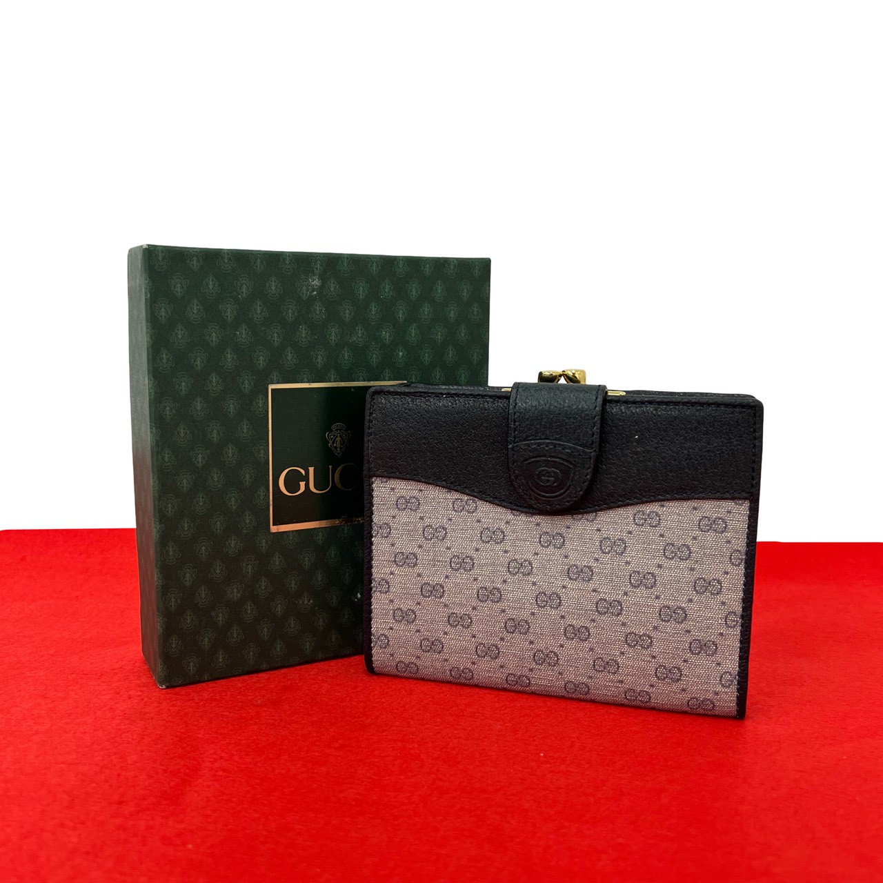 【尖んがり2倍】極 美品 箱付き添い人 GUCCI グッチ 年寄りのグッチ ヴィンテージ マイクロGG ロゴタイプ なめし革 金入れ 二つ折り金入れ ウォレット 米国海軍 46075【貨物輸送無料】【中古】