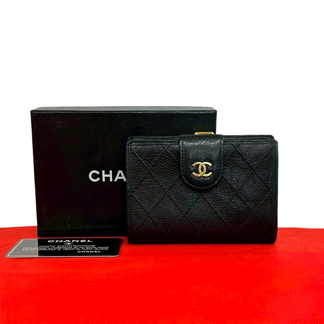 【尖んがり2倍】極 美品 箱付 歌留多 判子有 4番台 CHANEL シャネル ビコローレ ココマーク キャビア素はだ なめし革 銭入れ 二つ折り札入れ 黒いこと 30743【貨物輸送無料】【中古】