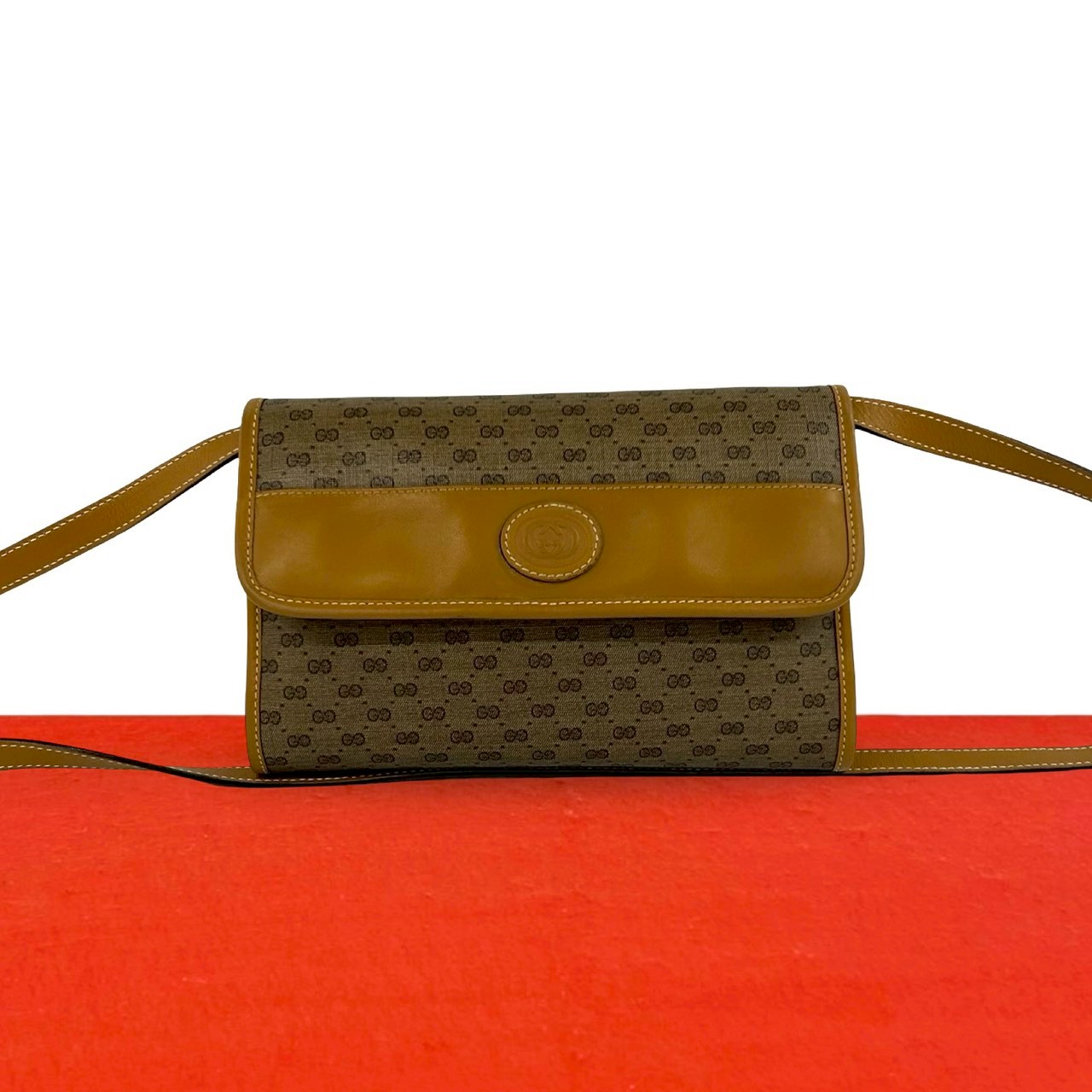【尖んがり2倍】極 美品 GUCCI グッチ 年寄りのグッチ ヴィンテージ マイクロGG 柄 ロゴタイプ なめし革 本革 ミニ ショルダーバッグ ポシェット 赤銅色 78354【貨物輸送無料】【中古】