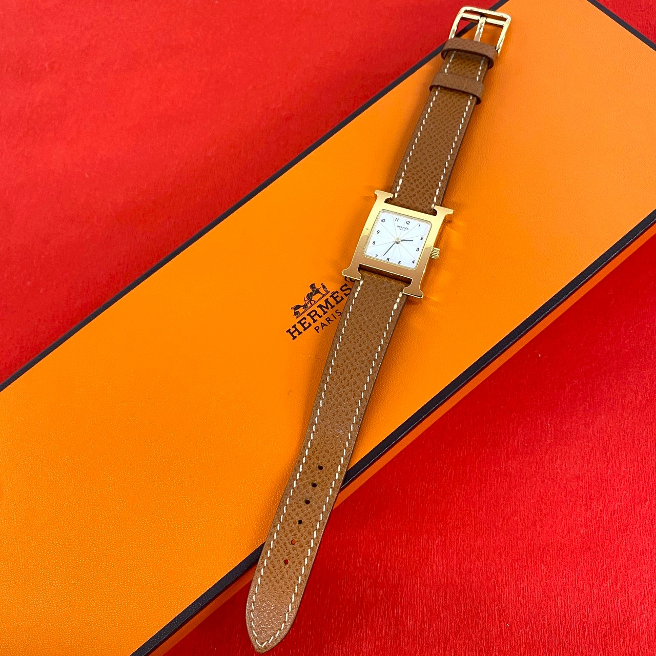 【尖んがり2倍】動く品 極 美品 箱付き添い人 HERMES エルメス H御覧になる GP なめし革 本革 石英 ウオッチ 赤銅色 ゴールド 38730【貨物輸送無料】【中古】