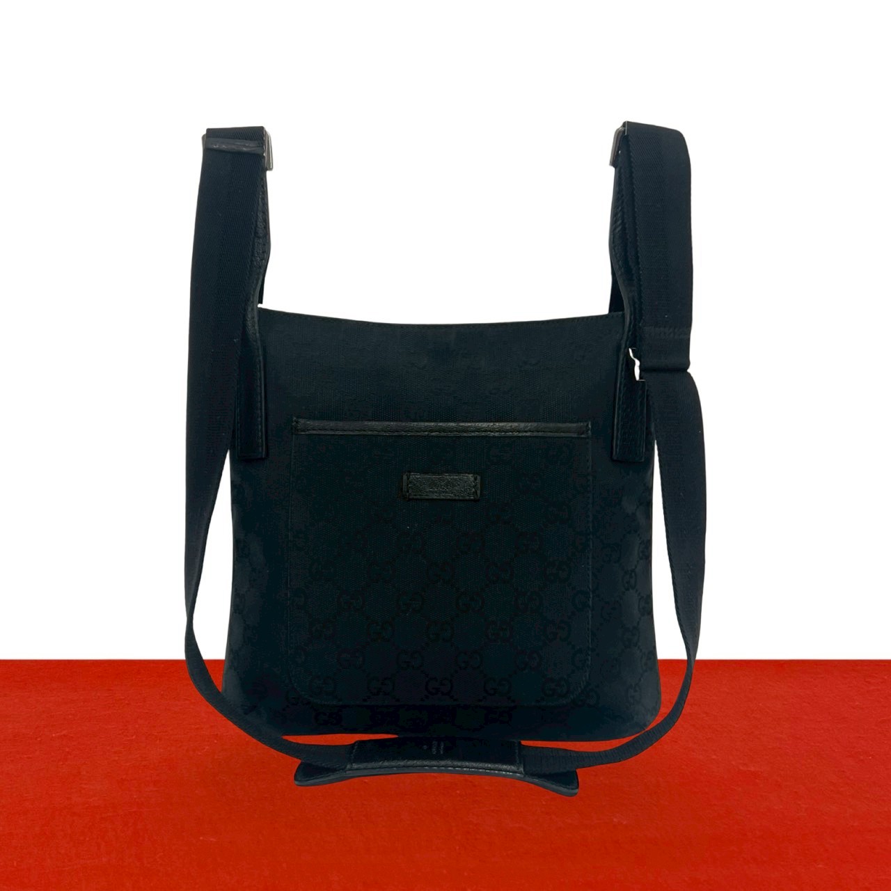 【尖んがり2倍】極 美品 GUCCI グッチ GG ロゴタイプ 柄 帆布 なめし革 本革 ショルダーバッグ サコッシュ ポシェット クロスボディバッグ 米国海軍 87772 【貨物輸送無料】【中古】