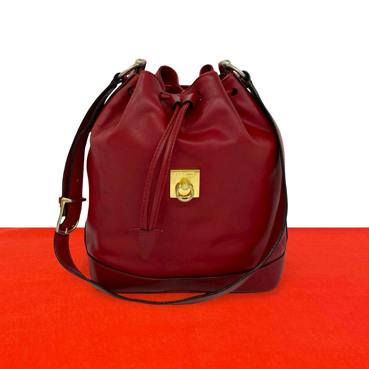 【尖んがり2倍】極 美品 CELINE セリーヌ ヴィンテージ 輪っか金具 ロゴタイプ なめし革 本革 ショルダーバッグ トートバッグ 合切袋御徒面子 赤いこと 赤 84053【貨物輸送無料】【中古】