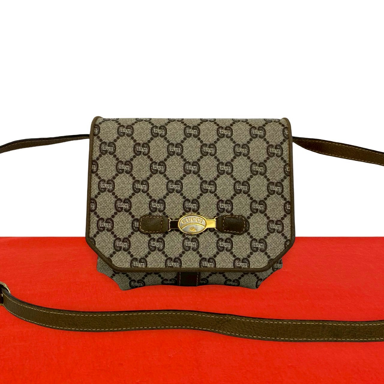 【尖んがり2倍】極 美品 保護すること袋付 GUCCI グッチ グッチ足し加える ロゴタイプ 総柄 金具 なめし革 本革 ミニ ショルダーバッグ ポシェット 赤銅色 茶 90569【貨物輸送無料】【中古】