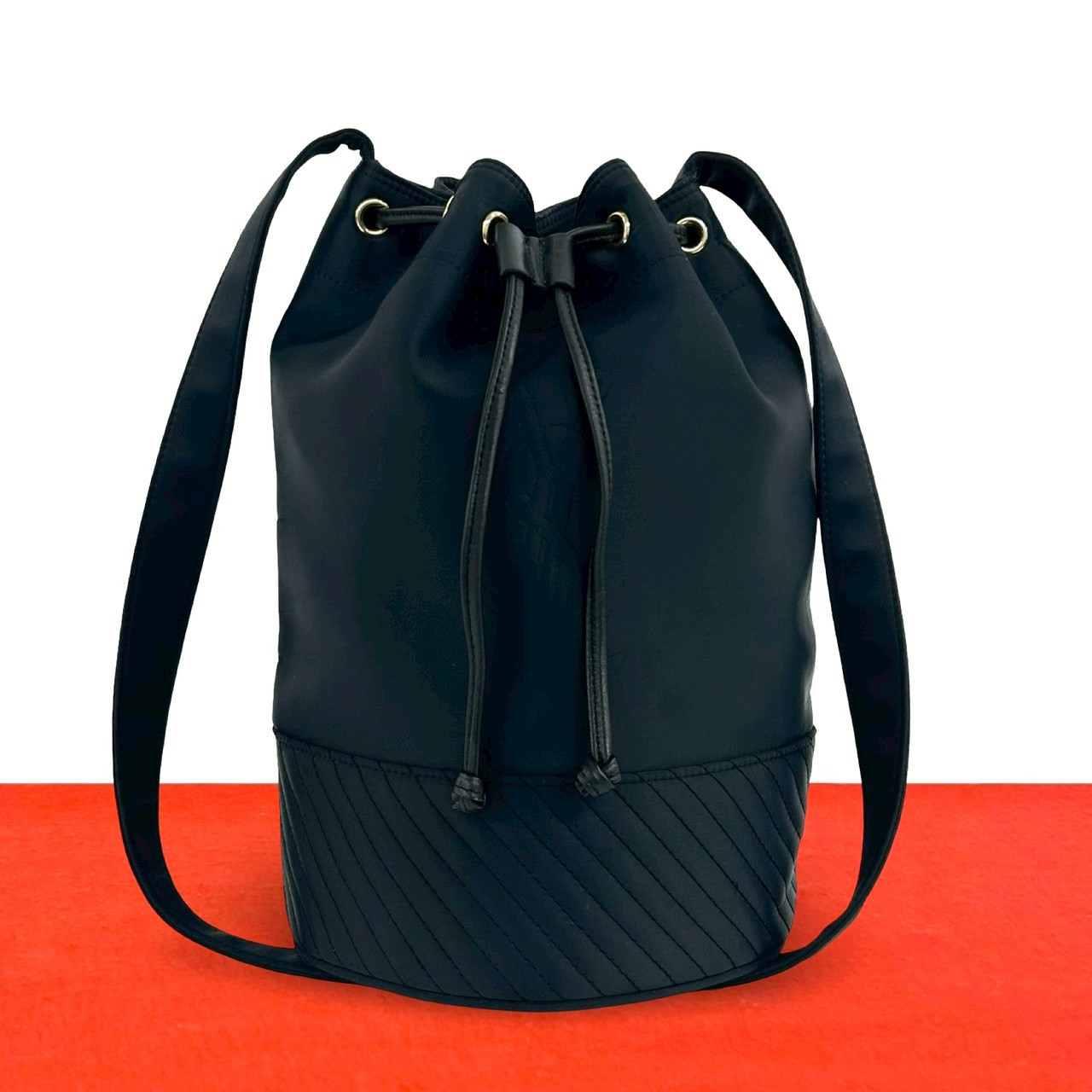 【ポイント2倍】極 美品 YVES SAINT LAURENT イヴ・サンローラン ヴィンテージ YSL ロゴ ナイロン レザー 本革 巾着 ショルダーバッグ ネイビー 44884【送料無料】【中古】｜Trip Vintage