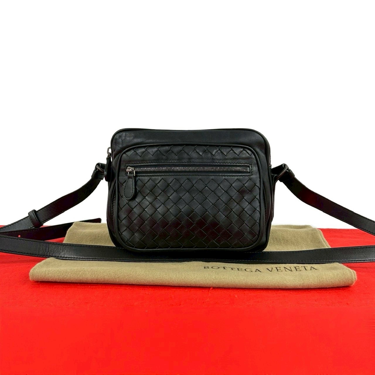 【ポイント2倍】極 美品 袋付き BOTTEGA VENETA ボッテガヴェネタ イントレチャート レザー 本革 ミニ ショルダーバッグ ポシェット ブラック 67173【送料無料】【中古】|Trip Vintage