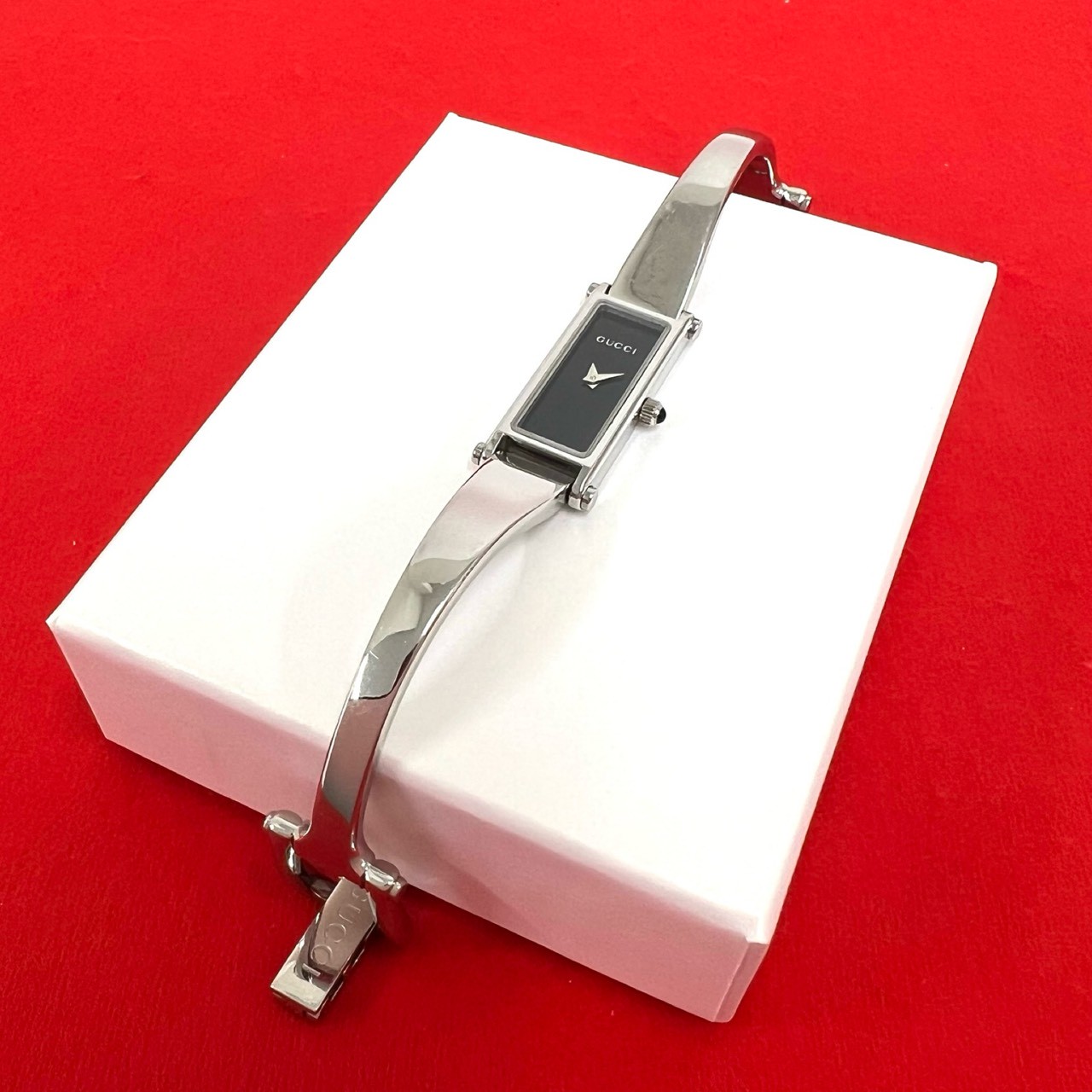 【ポイント2倍】稼働品 極 美品 GUCCI グッチ 1500L バングルウォッチ ステンレススチール クォーツ 腕時計 リストウォッチ シルバー ブラック 25369【送料無料】【中古】｜Trip Vintage 26,065円