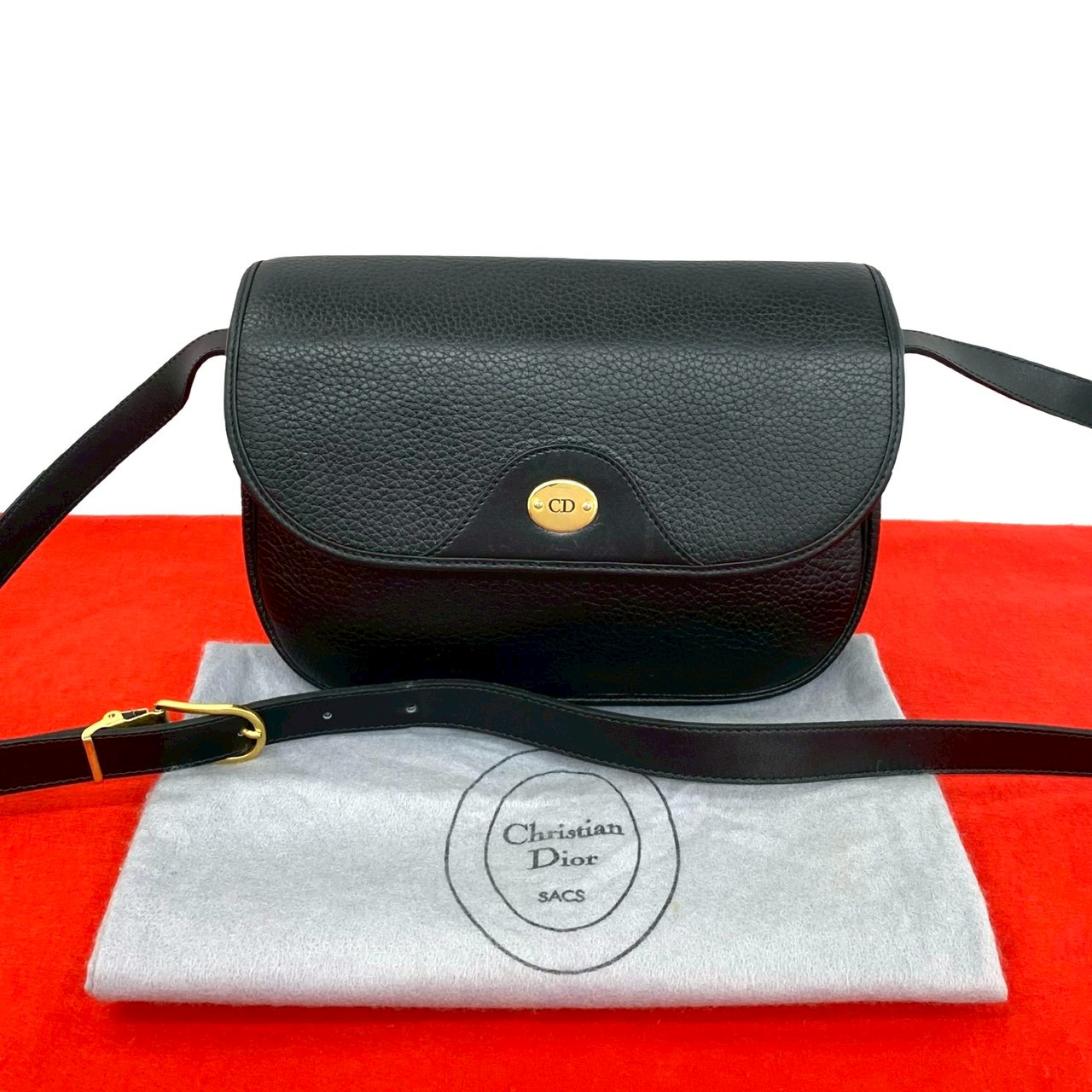 【ポイント2倍】極 美品 袋付き Christian Dior ディオール ヴィンテージ CD ロゴ 金具 レザー ミニ ショルダーバッグ サコッシュ ブラック 51722 【送料無料】【中古】｜Trip Vintage