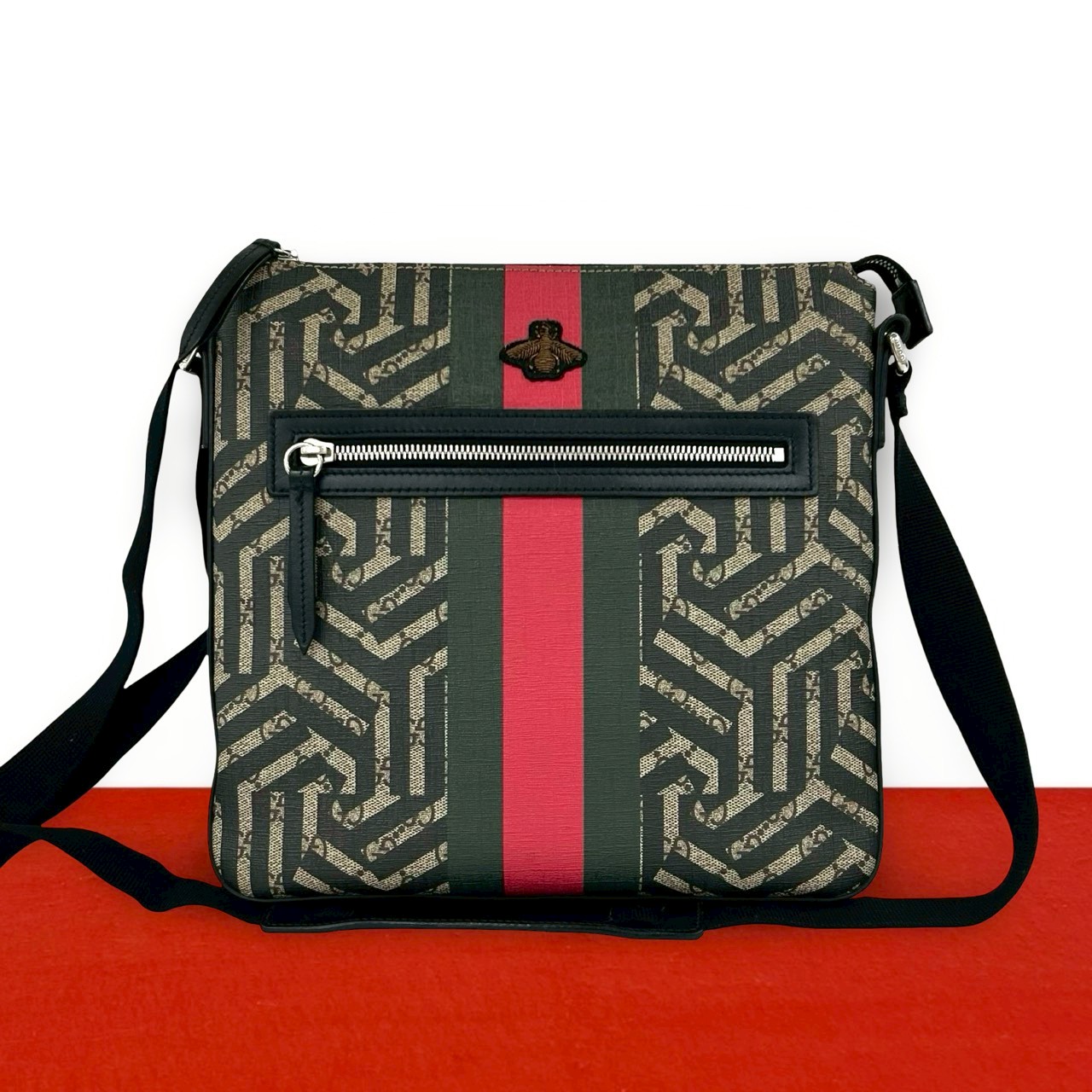 【ポイント2倍】極 美品 GUCCI グッチ GG カレイド ビー ウェブライン シェリーライン GGスプリーム ポリウレタン レザー ショルダーバッグ ブラック 28524【送料無料】【中古】｜Trip Vintage