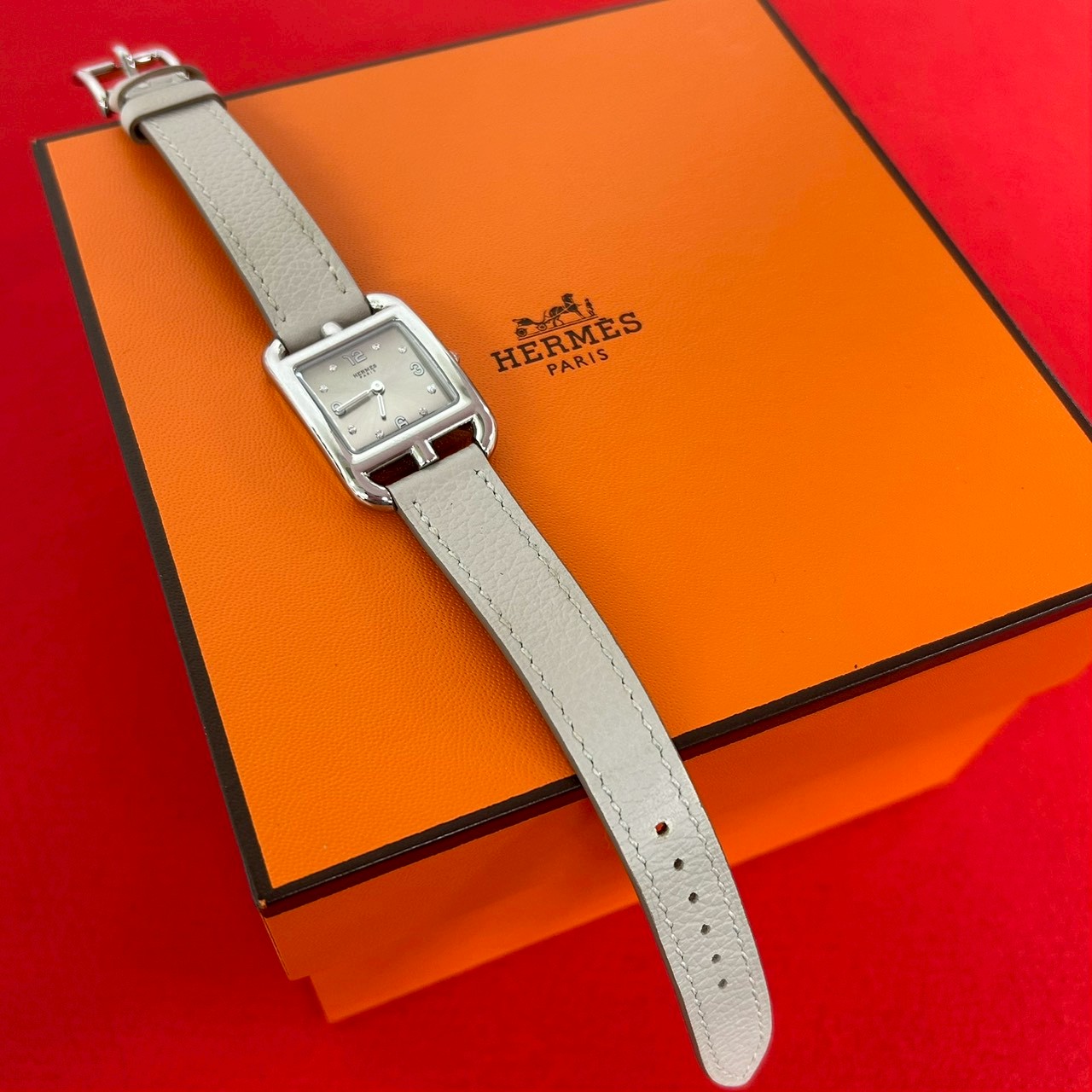 【ポイント2倍】稼働品 未使用保管品 箱付き HERMES エルメス ケープコッド PM 31mm ステンレススチール ヴォースイフト ダイヤモンド 腕時計 グレー 41053 【送料無料】【中古】｜Trip Vintage