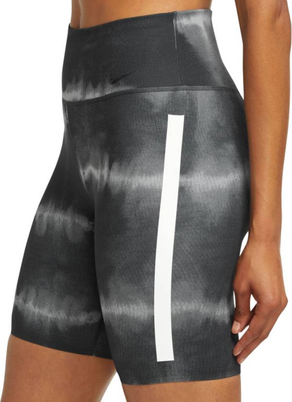ナイキ レディース トレーニングショーツ Nike Women's One Luxe Dri-FIT 7" Mid-Rise Printed Training Shorts - Black|trois HOMME