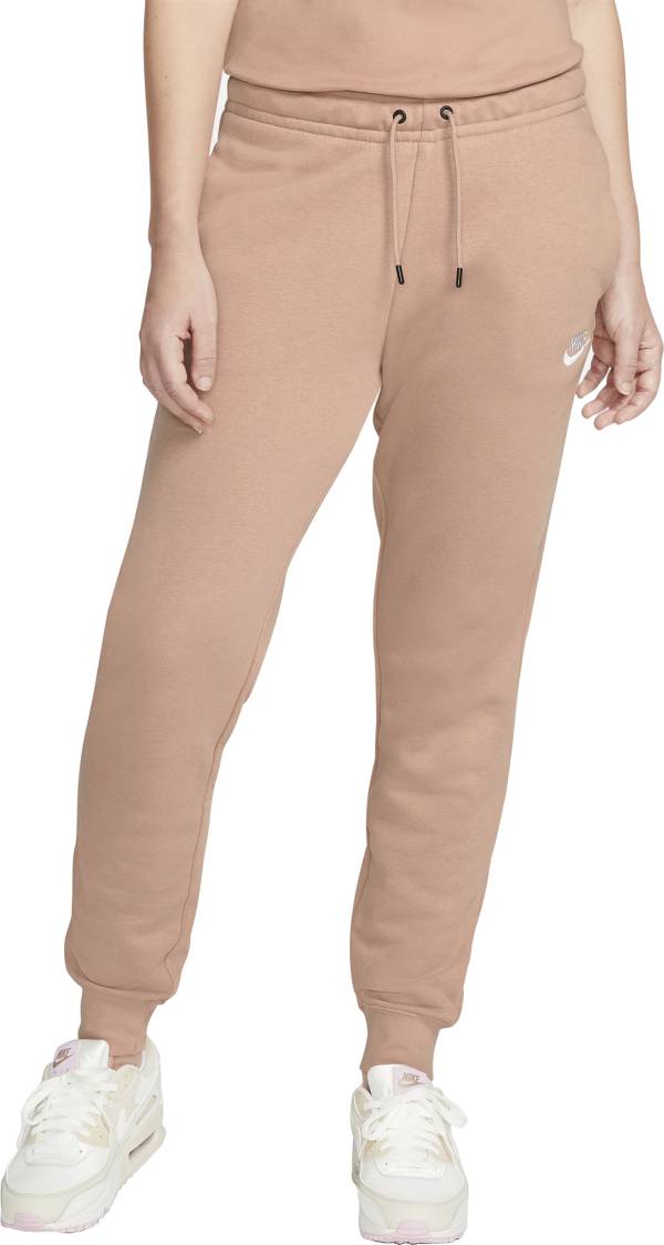 ナイキ レディース スウェットパンツ ジョガーパンツ Nike Women's Sportswear Essential Fleece Jogger Pants - Rose Whisper｜ｔｒｏｉｓ　ＨＯＭＭＥ 14,731円