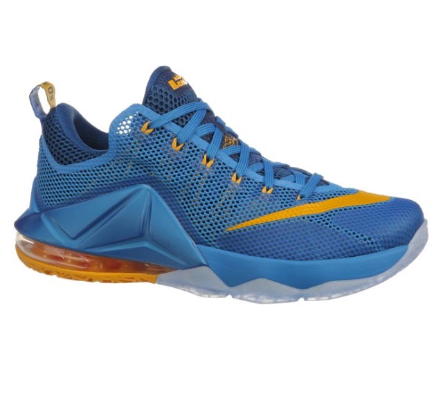 ナイキ メンズ レブロン１２ロー Nike LeBron 12 Low バッシュ Photo Blue/Gym Blue/Artisan Teal/Hot Lava｜ｔｒｏｉｓ　ＨＯＭＭＥ
