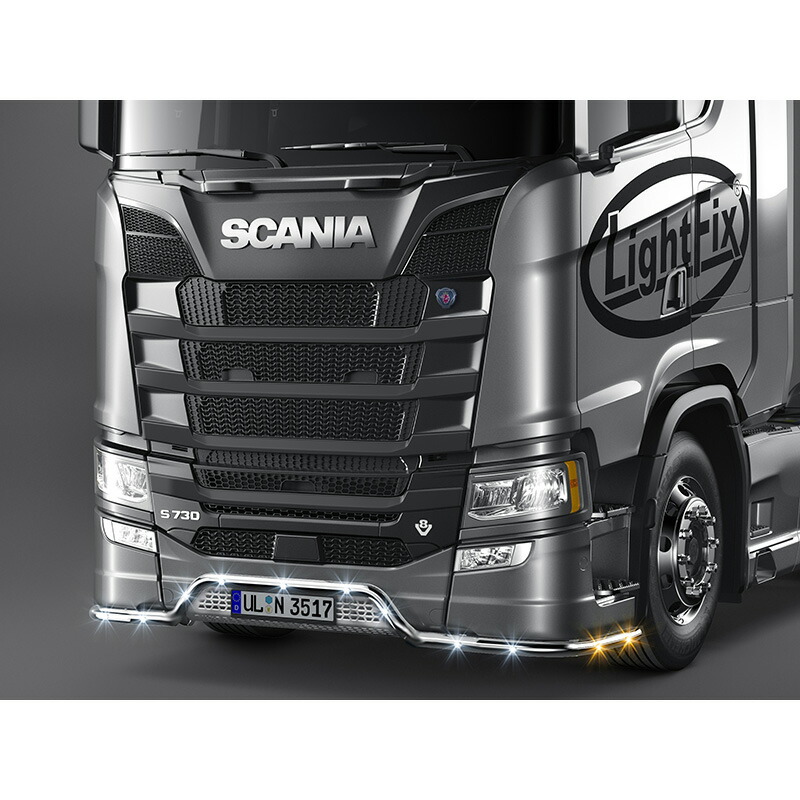 【LightFix ローバー フロントライナー "タルガ・マックス" SCANIA Next-Gen】バー埋込LED: 正面センター(白色7個)+側面サイド(橙色4個) / 鏡面ポリッシュ｜カネタグループ　トラックショップ